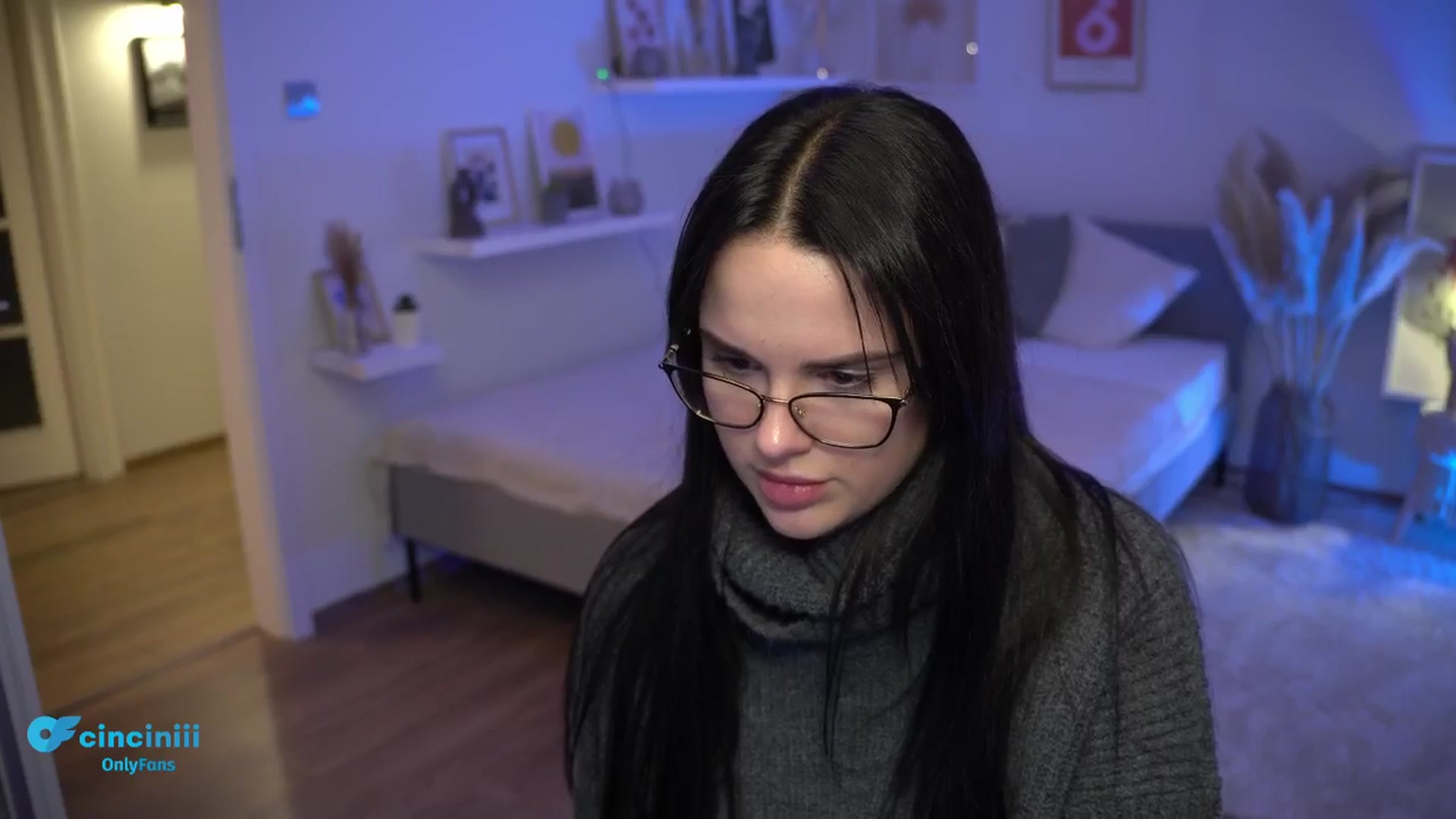 Gallery image thumbnail from NotYourNaomi's myfreecams stream on, 01/16/2025, 24:53 image 13 of 20