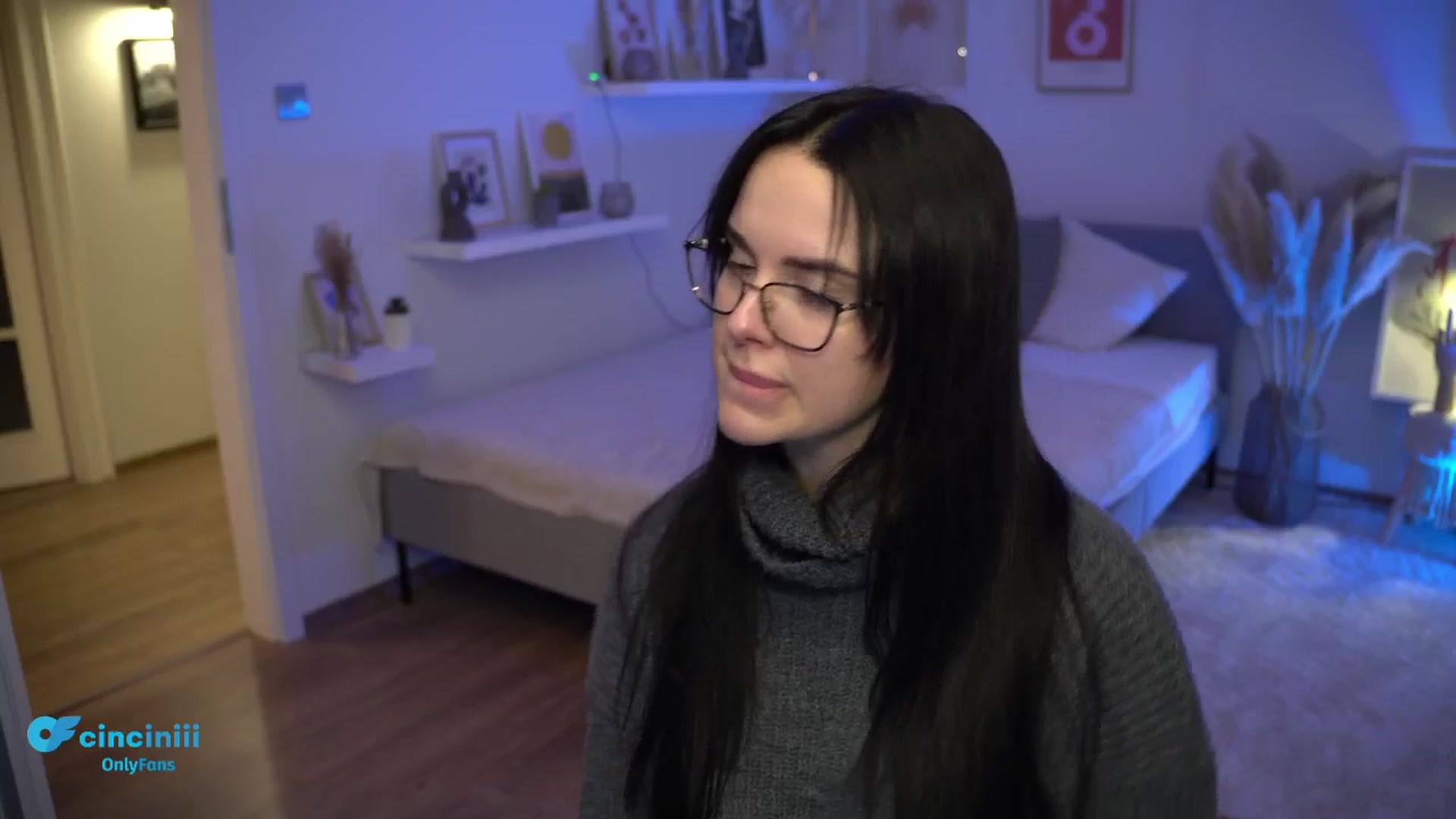 Gallery image thumbnail from NotYourNaomi's myfreecams stream on, 01/16/2025, 24:53 image 15 of 20