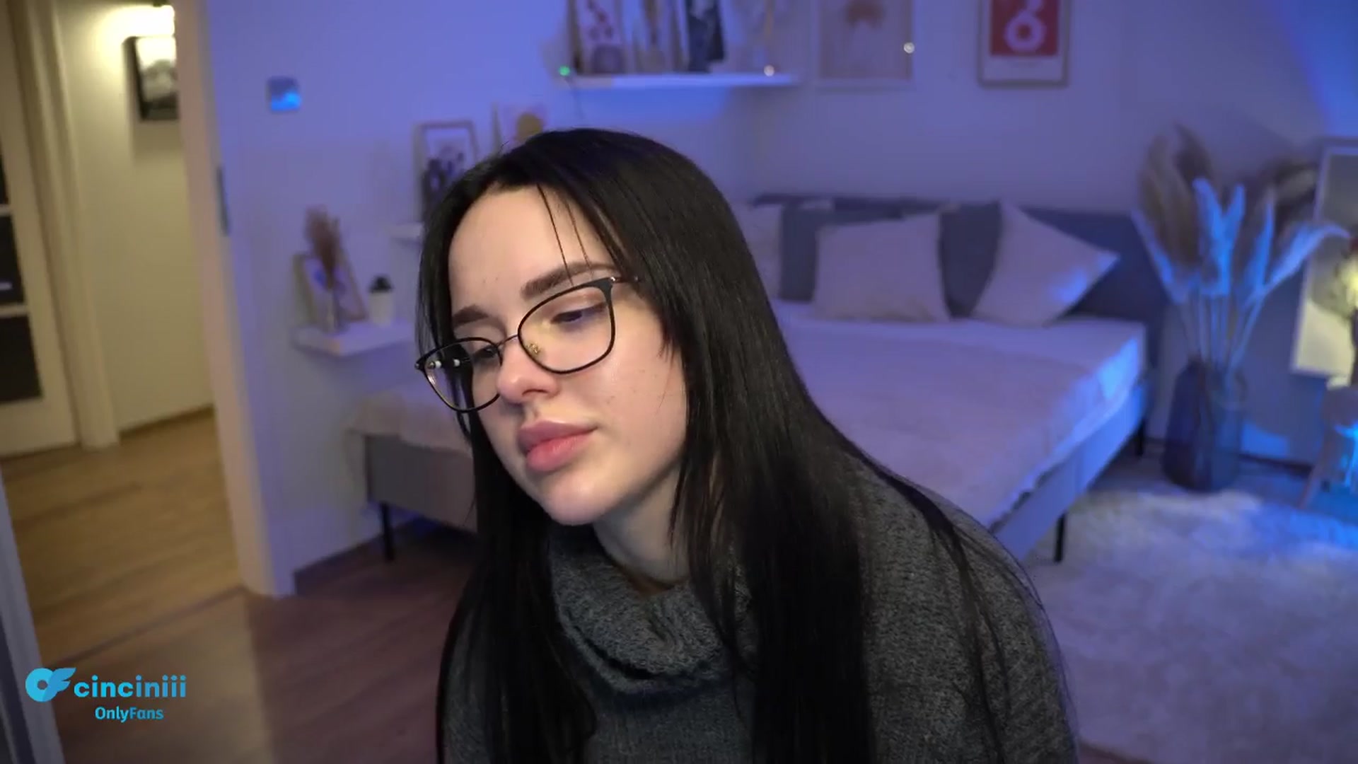 Gallery image thumbnail from NotYourNaomi's myfreecams stream on, 01/16/2025, 24:53 image 9 of 20