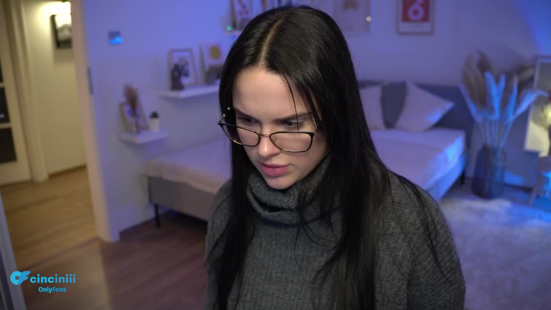 Gallery image thumbnail from NotYourNaomi's myfreecams stream on, 01/16/2025, 24:53 image 10 of 20