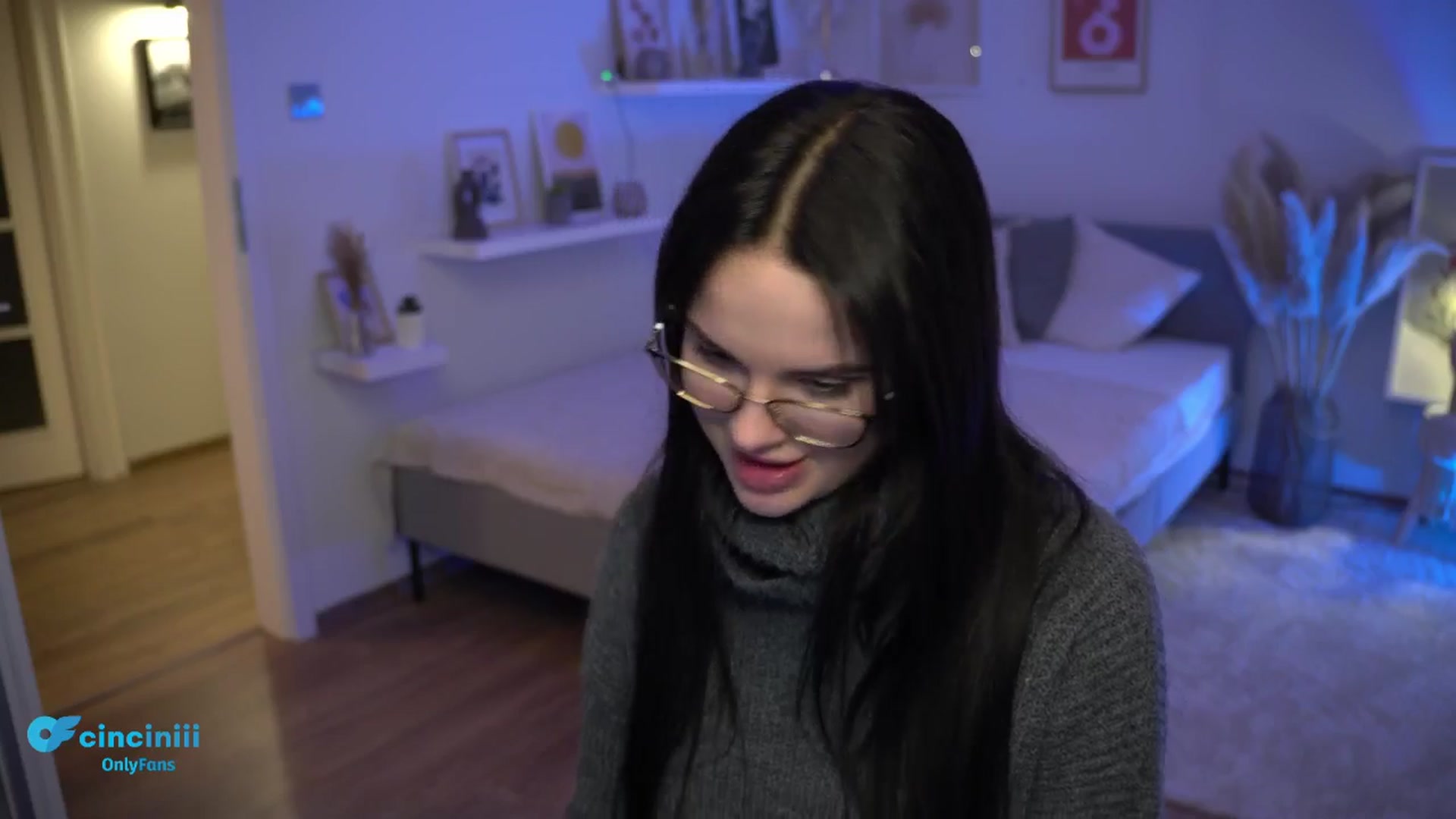 Gallery image thumbnail from NotYourNaomi's myfreecams stream on, 01/16/2025, 24:53 image 4 of 20