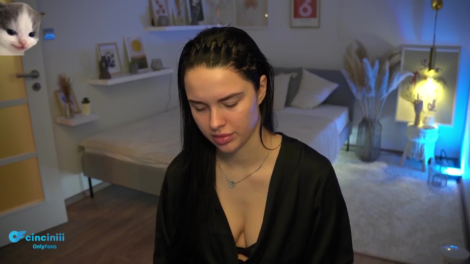 Gallery image thumbnail from NotYourNaomi's myfreecams stream on, 01/19/2025, 19:38 image 3 of 20