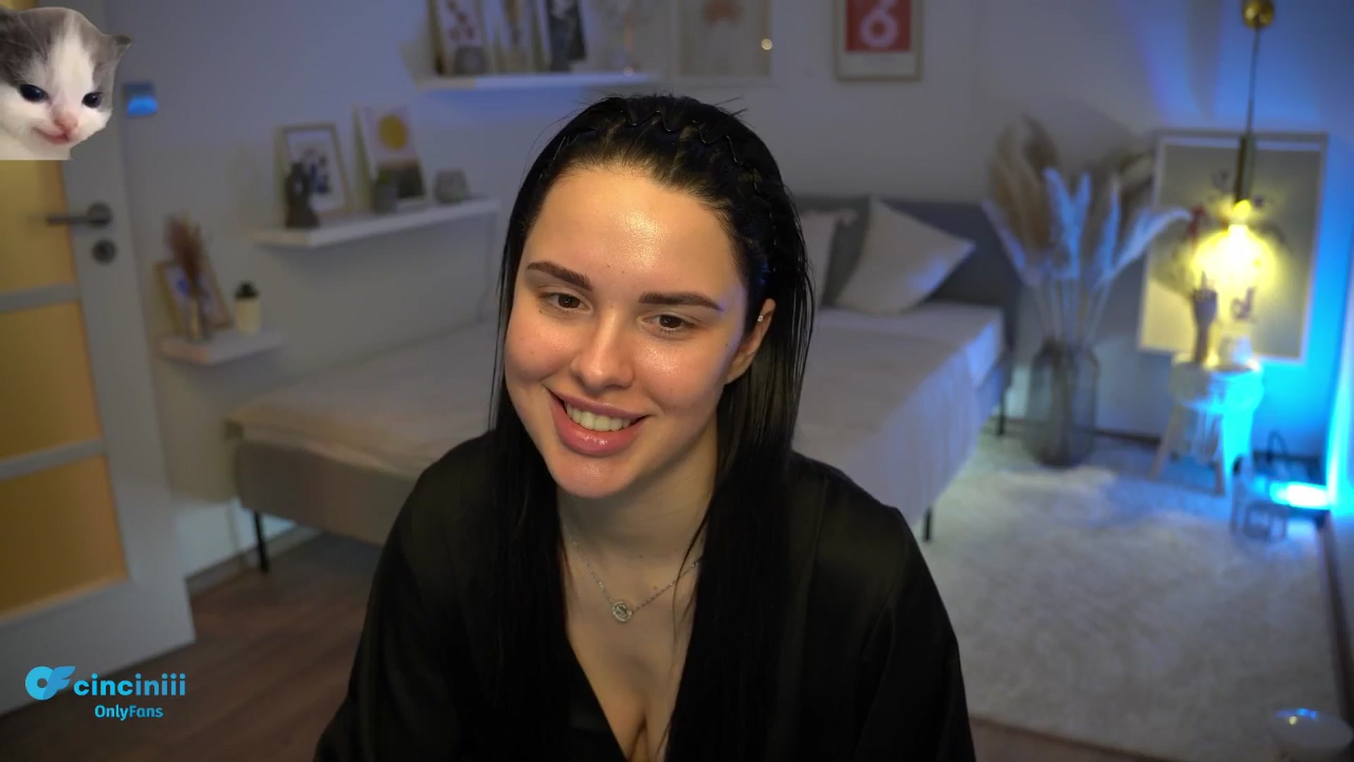 Gallery image thumbnail from NotYourNaomi's myfreecams stream on, 01/19/2025, 19:38 image 20 of 20