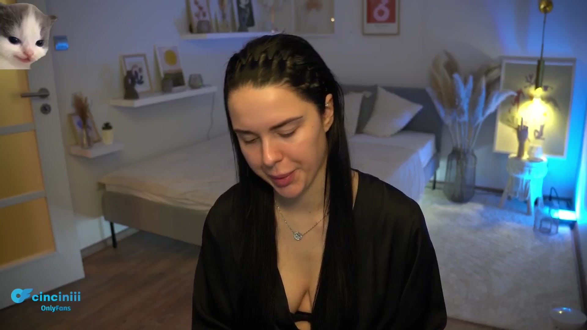 Gallery image thumbnail from NotYourNaomi's myfreecams stream on, 01/19/2025, 19:38 image 8 of 20