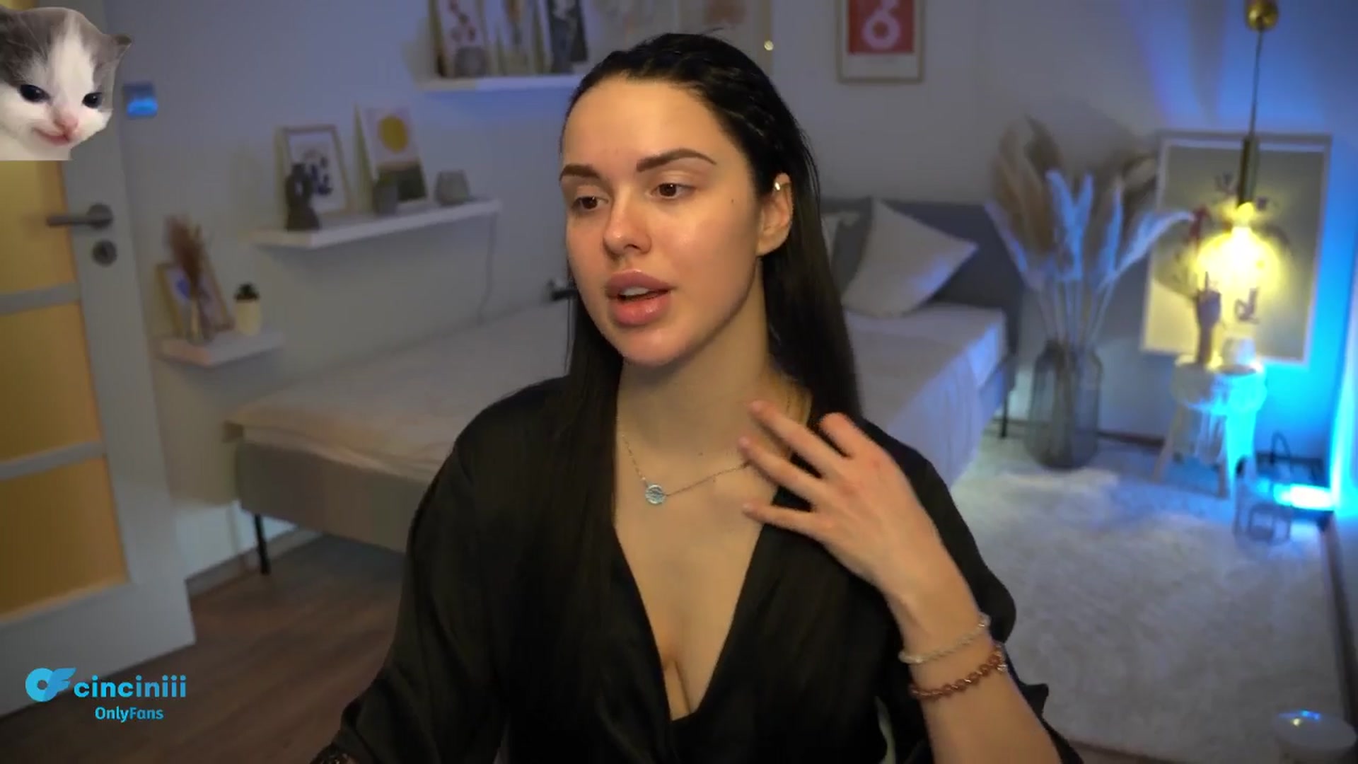Gallery image thumbnail from NotYourNaomi's myfreecams stream on, 01/19/2025, 19:38 image 5 of 20