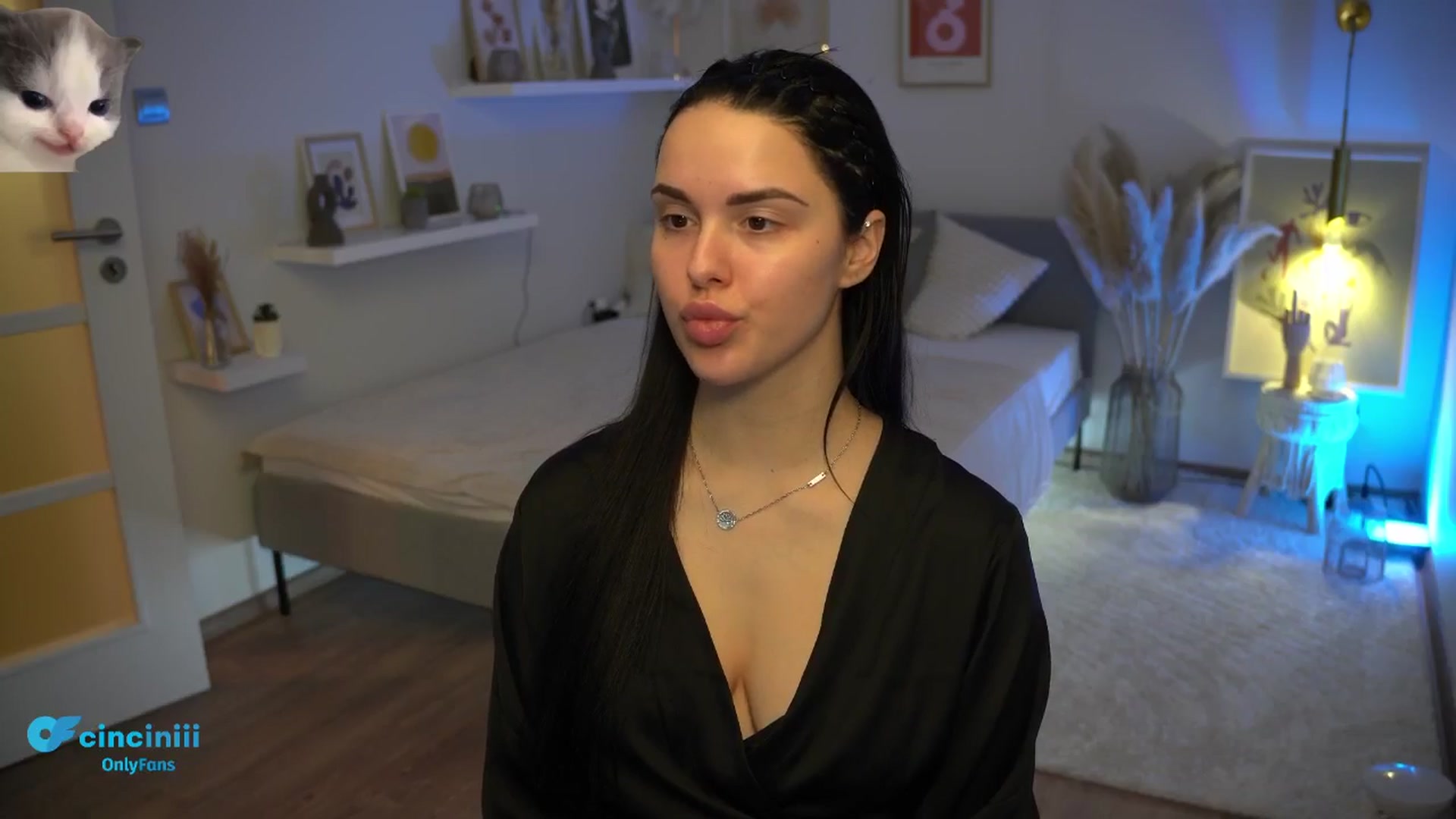 Gallery image thumbnail from NotYourNaomi's myfreecams stream on, 01/19/2025, 19:38 image 4 of 20
