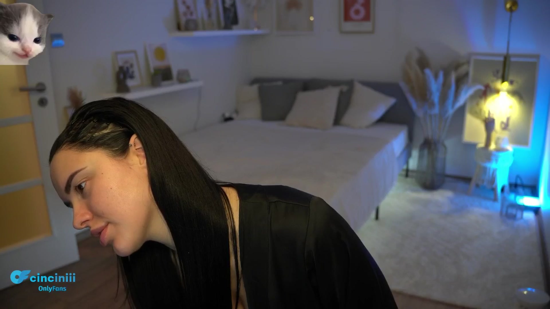 Gallery image thumbnail from NotYourNaomi's myfreecams stream on, 01/19/2025, 19:38 image 18 of 20