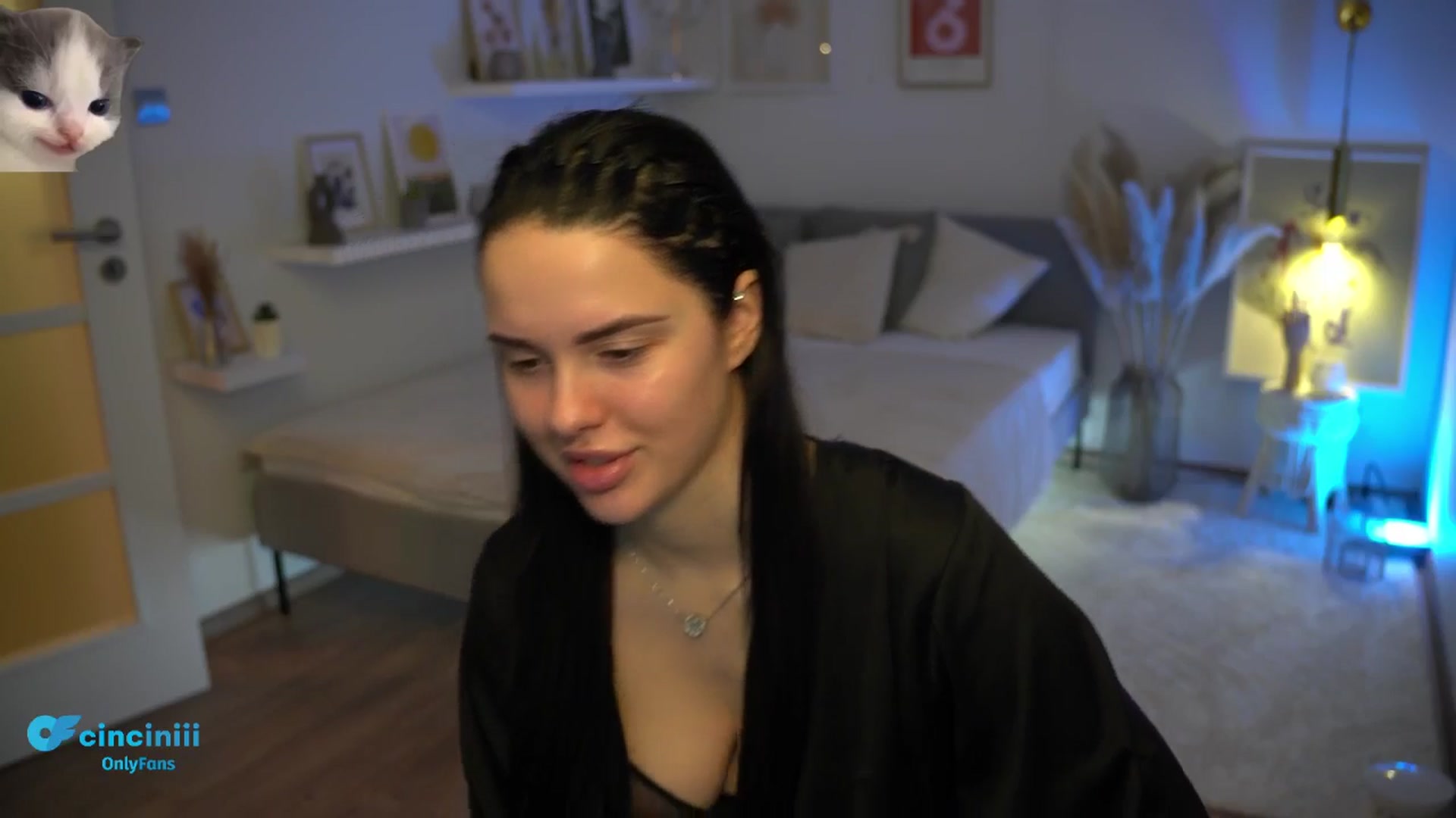 Gallery image thumbnail from NotYourNaomi's myfreecams stream on, 01/19/2025, 19:38 image 12 of 20