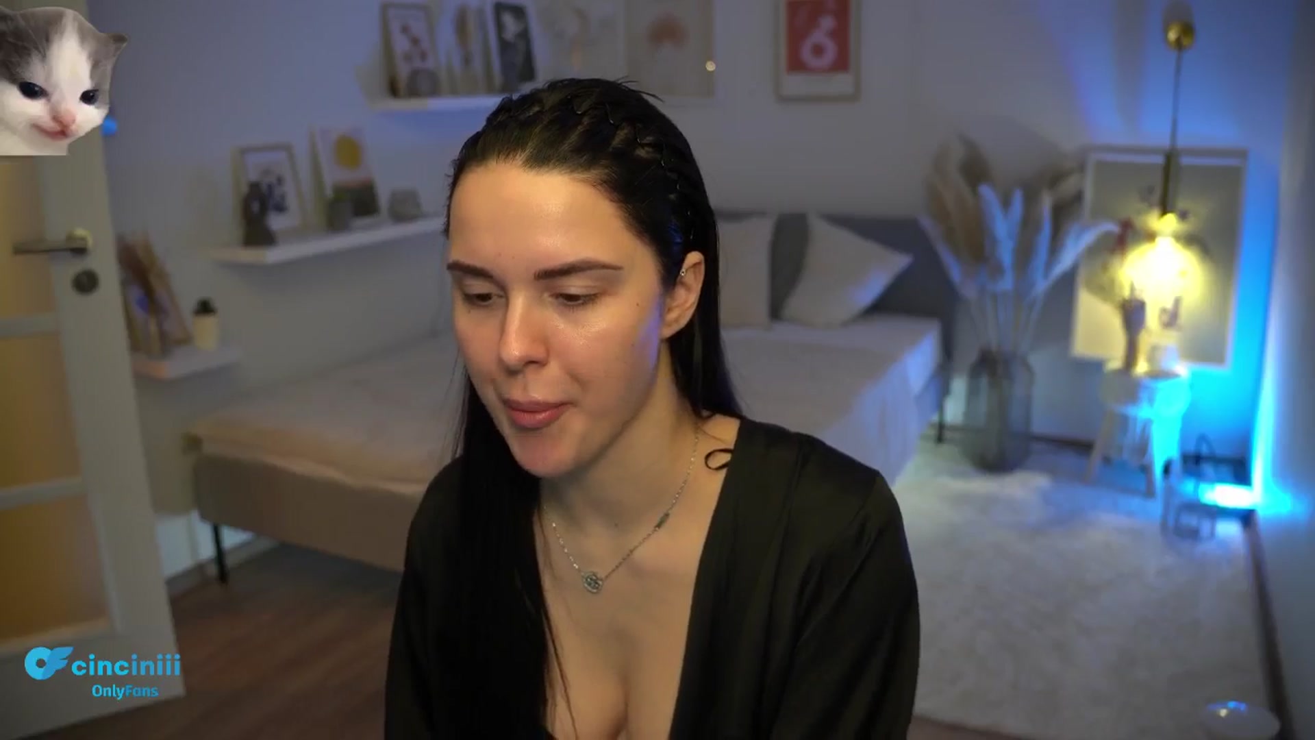 Gallery image thumbnail from NotYourNaomi's myfreecams stream on, 01/19/2025, 21:59 image 8 of 20