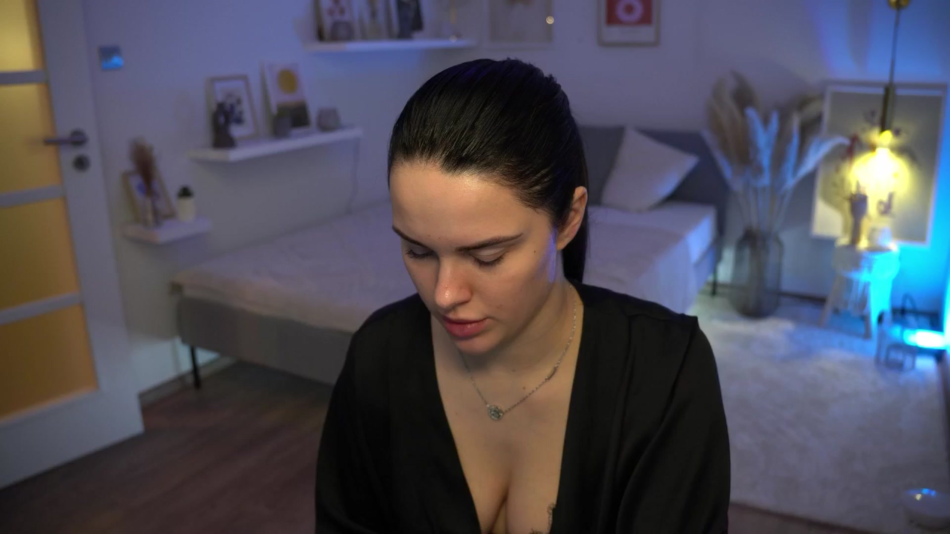 Gallery image thumbnail from NotYourNaomi's myfreecams stream on, 01/20/2025, 22:00 image 16 of 20