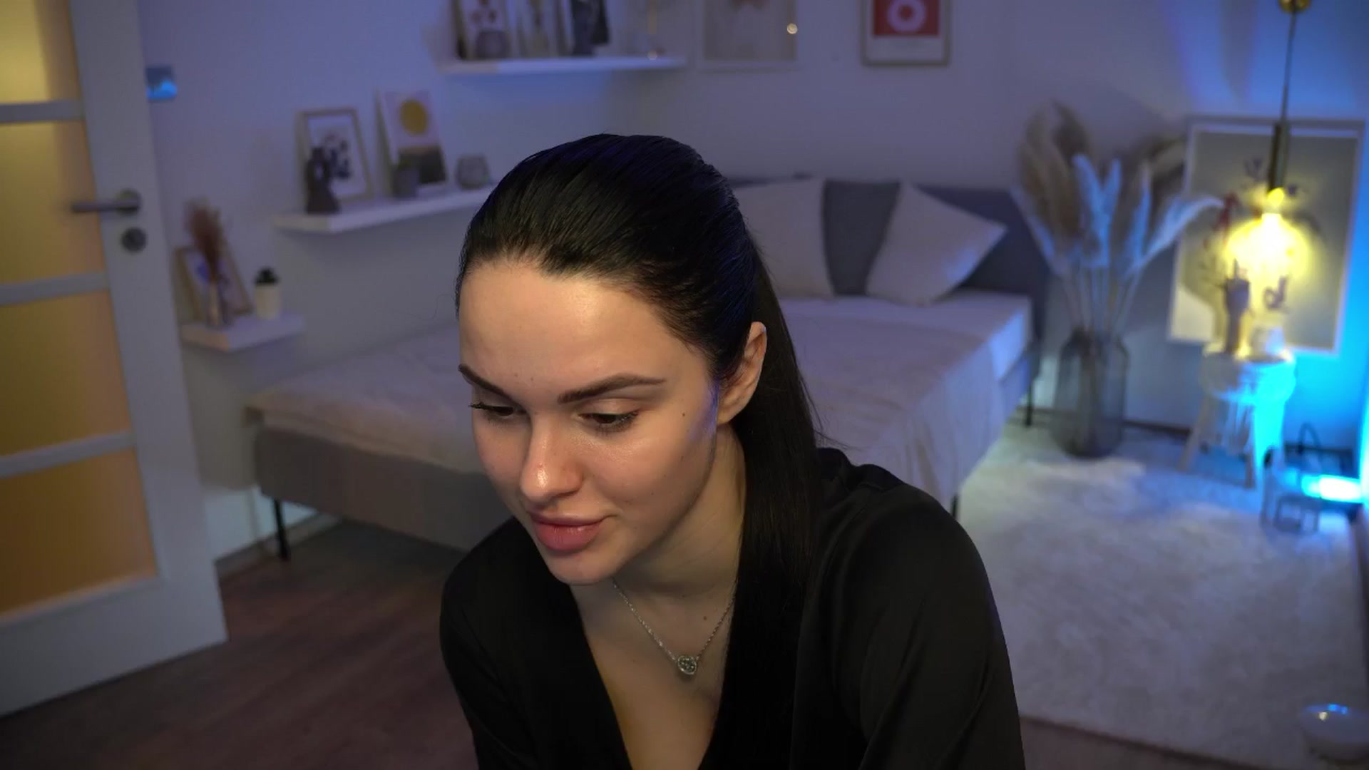 Gallery image thumbnail from NotYourNaomi's myfreecams stream on, 01/20/2025, 22:00 image 7 of 20