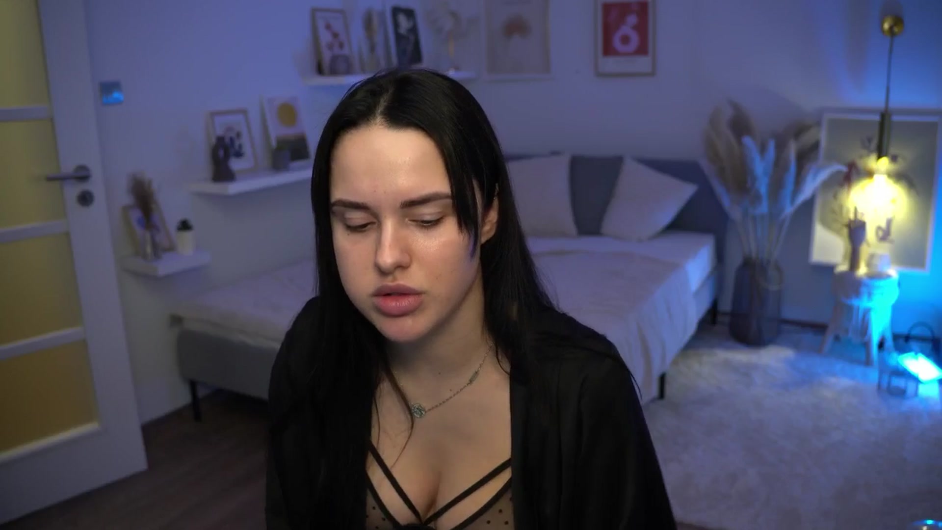Gallery image thumbnail from NotYourNaomi's myfreecams stream on, 01/22/2025, 20:45 image 14 of 20