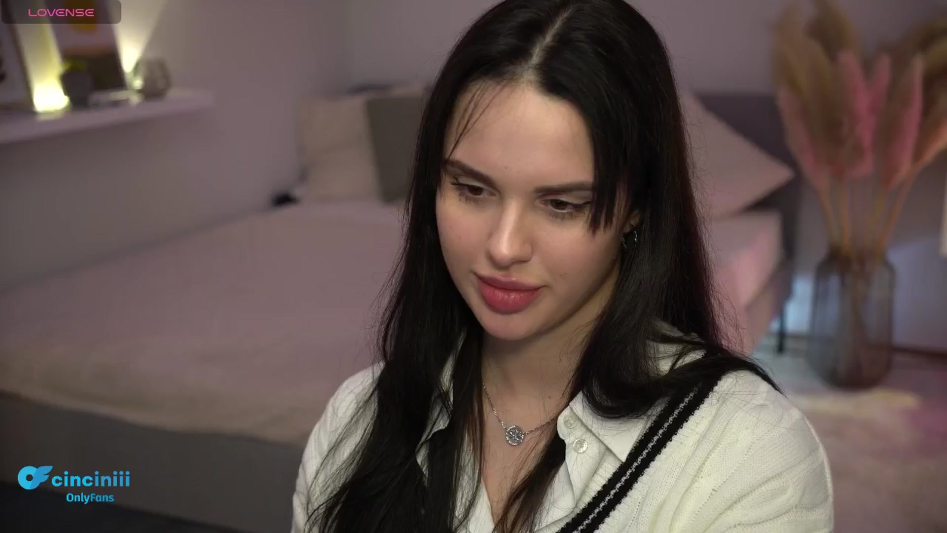 Gallery image thumbnail from NotYourNaomi's myfreecams stream on, 01/26/2025, 19:36 image 13 of 20