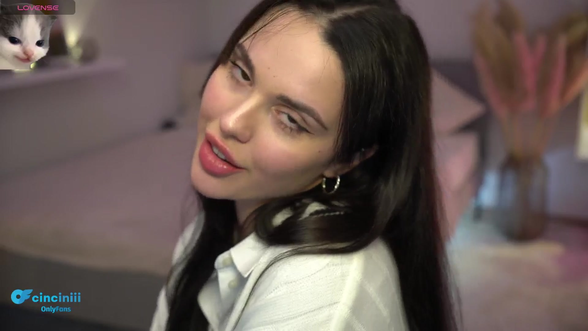 Gallery image thumbnail from NotYourNaomi's myfreecams stream on, 01/26/2025, 21:14 image 6 of 20