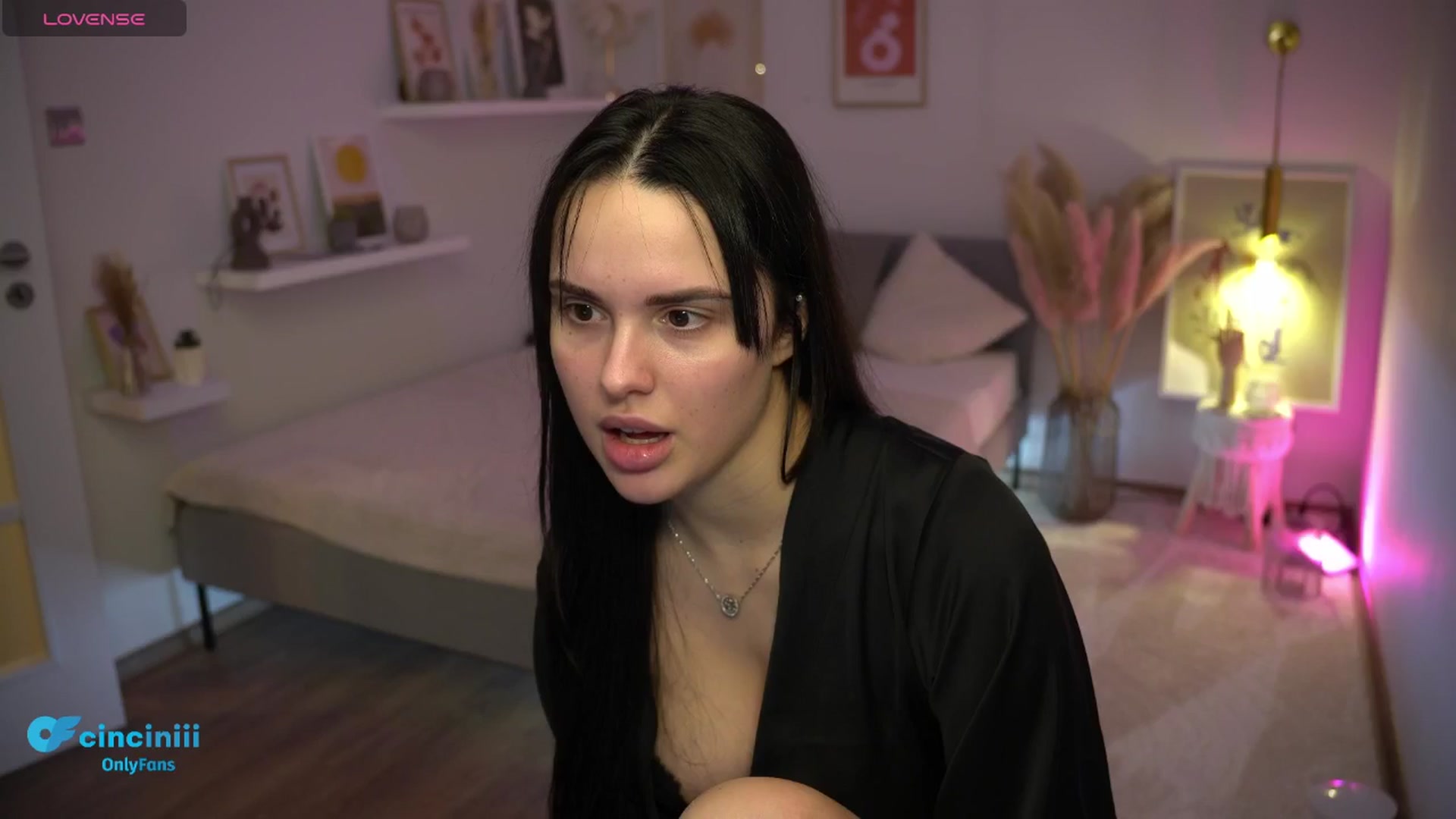 Gallery image thumbnail from NotYourNaomi's myfreecams stream on, 01/28/2025, 22:19 image 10 of 20