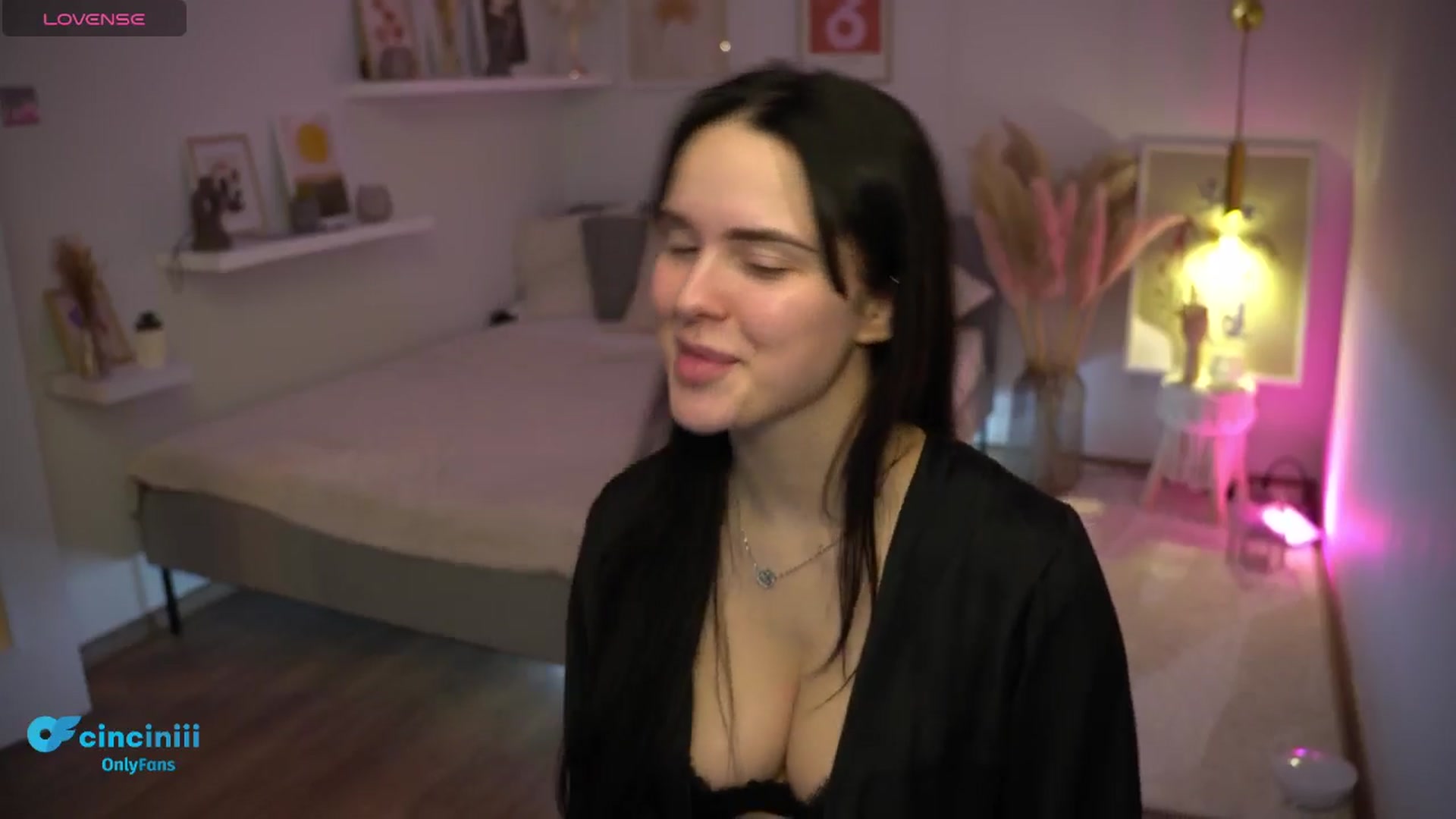 Gallery image thumbnail from NotYourNaomi's myfreecams stream on, 01/28/2025, 22:19 image 7 of 20