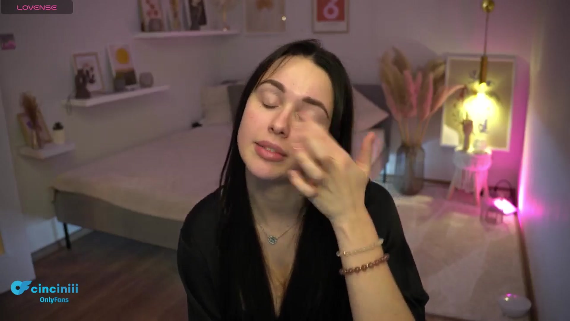 Gallery image thumbnail from NotYourNaomi's myfreecams stream on, 01/28/2025, 22:19 image 9 of 20