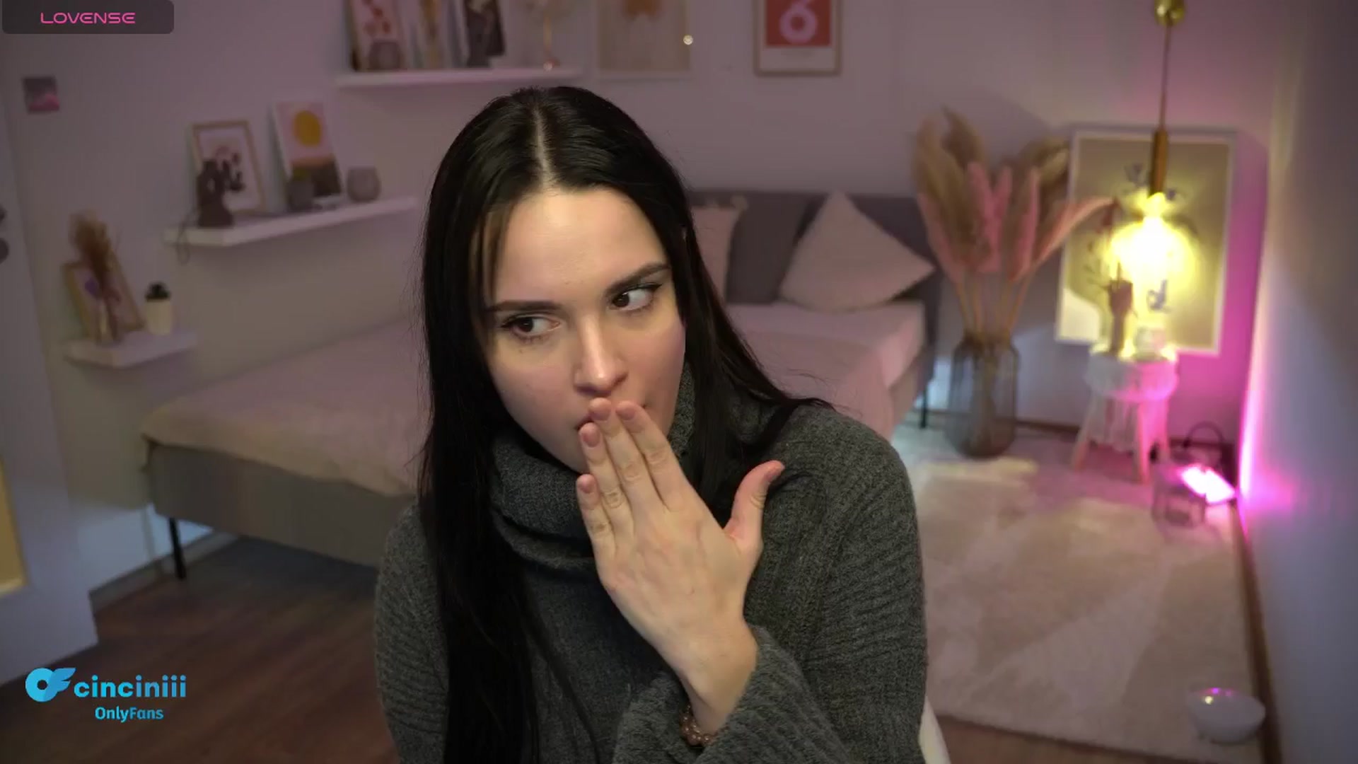 Gallery image thumbnail from NotYourNaomi's myfreecams stream on, 01/29/2025, 19:51 image 15 of 20