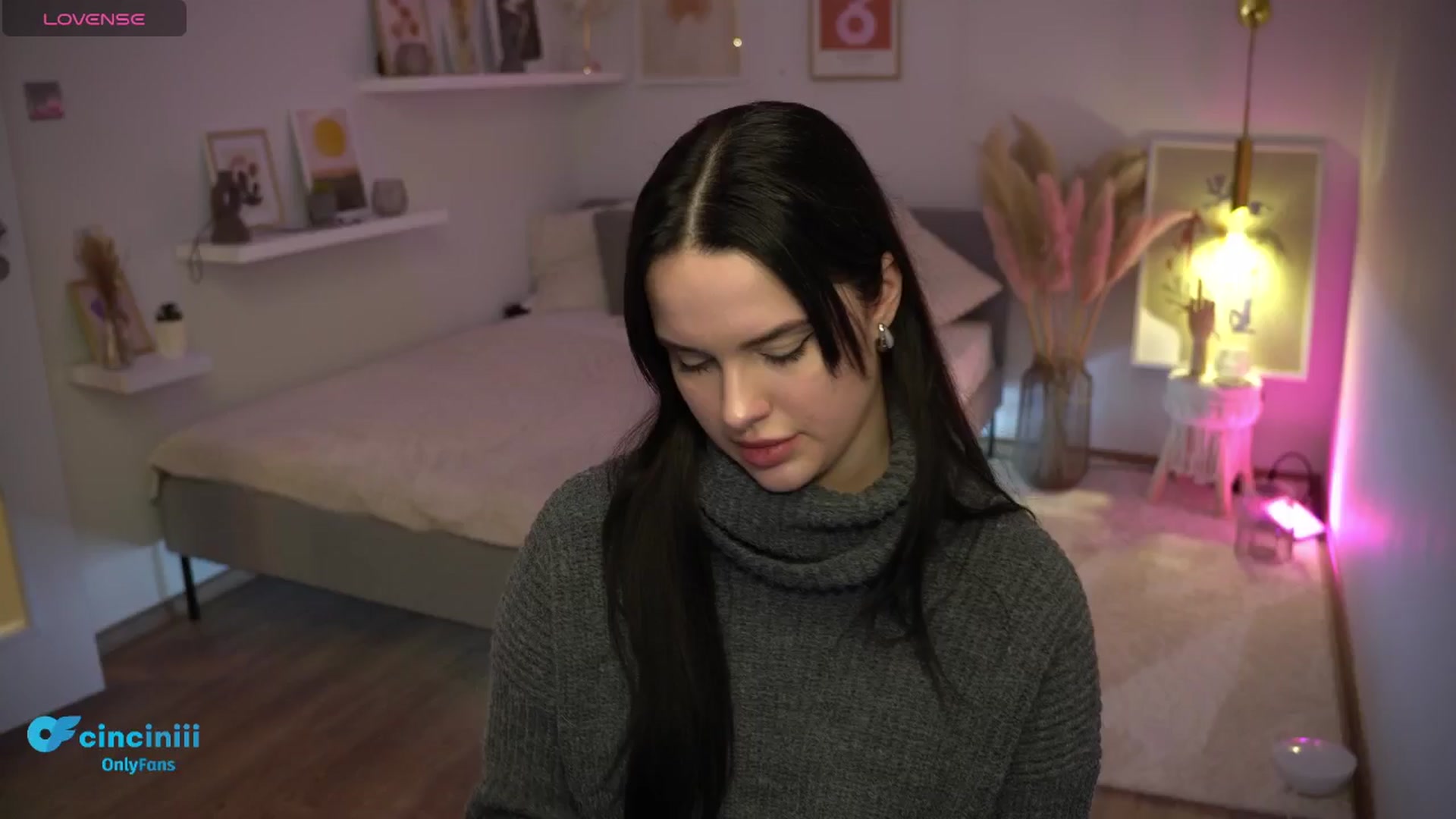 Gallery image thumbnail from NotYourNaomi's myfreecams stream on, 01/29/2025, 19:51 image 20 of 20