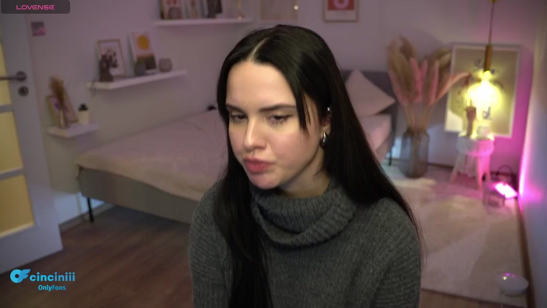 Gallery image thumbnail from NotYourNaomi's myfreecams stream on, 01/29/2025, 21:11 image 2 of 20