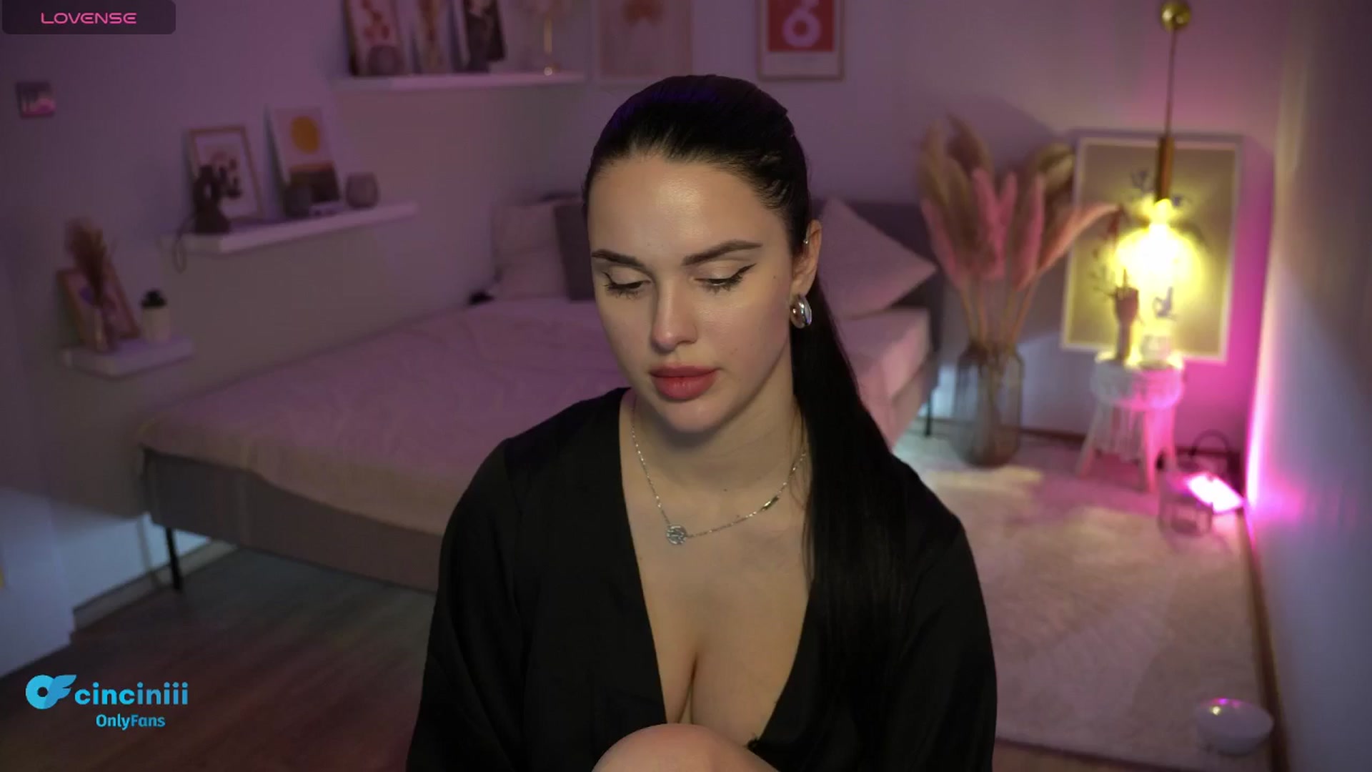 Gallery image thumbnail from NotYourNaomi's myfreecams stream on, 01/31/2025, 24:03 image 1 of 20