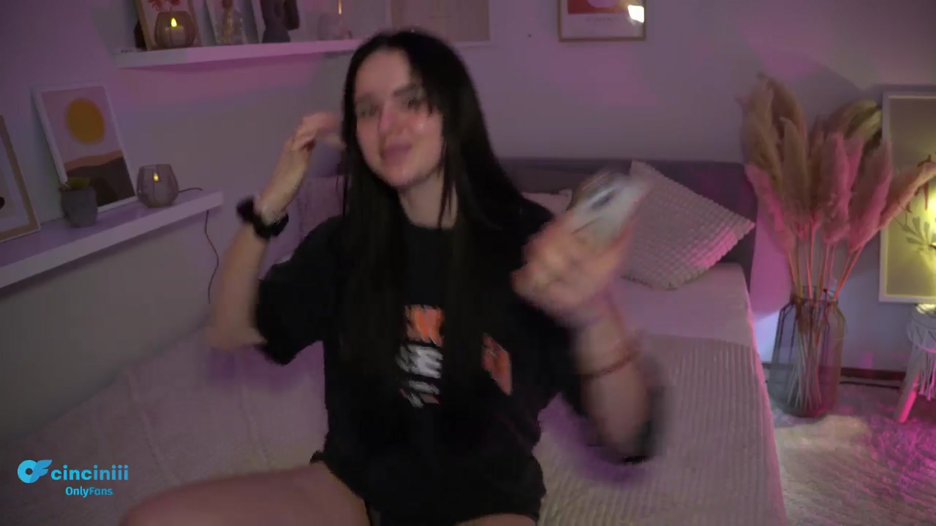 Gallery image thumbnail from NotYourNaomi's myfreecams stream on, 02/02/2025, 22:02 image 19 of 20
