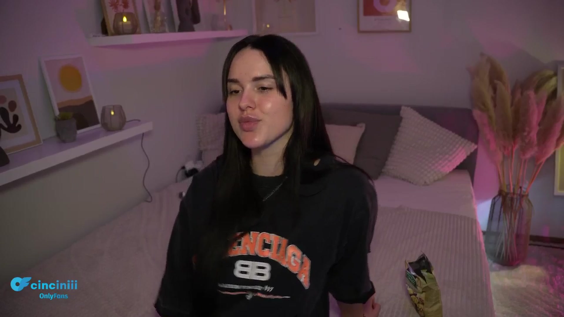 Gallery image thumbnail from NotYourNaomi's myfreecams stream on, 02/02/2025, 22:02 image 4 of 20