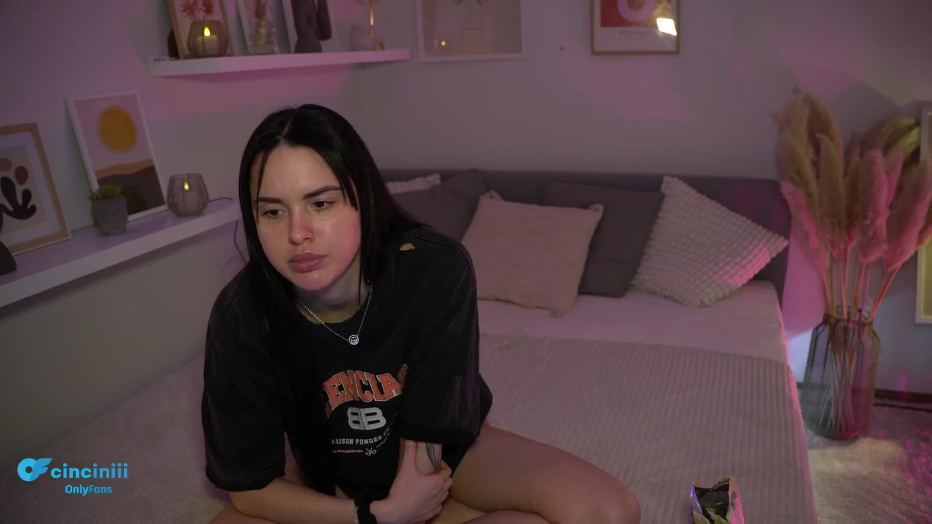 Gallery image thumbnail from NotYourNaomi's myfreecams stream on, 02/02/2025, 22:02 image 5 of 20