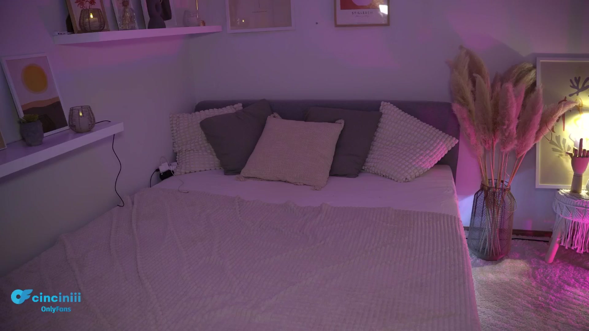 Gallery image thumbnail from NotYourNaomi's myfreecams stream on, 02/02/2025, 22:02 image 16 of 20