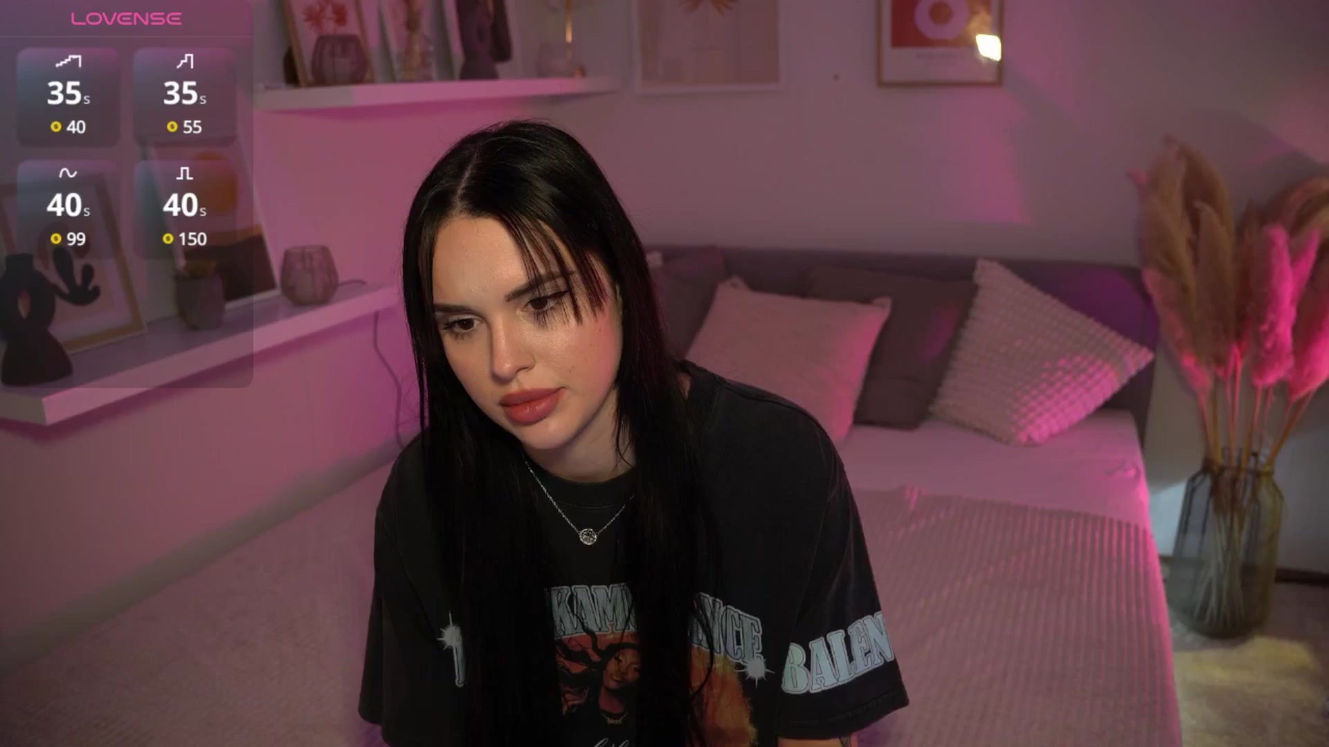 Gallery image thumbnail from NotYourNaomi's myfreecams stream on, 02/04/2025, 21:34 image 9 of 20