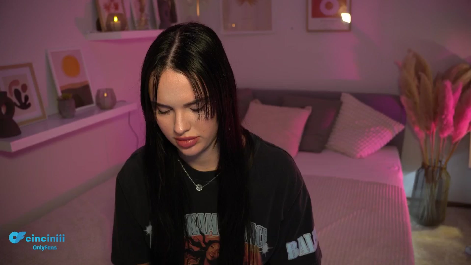 Gallery image thumbnail from NotYourNaomi's myfreecams stream on, 02/04/2025, 21:34 image 11 of 20