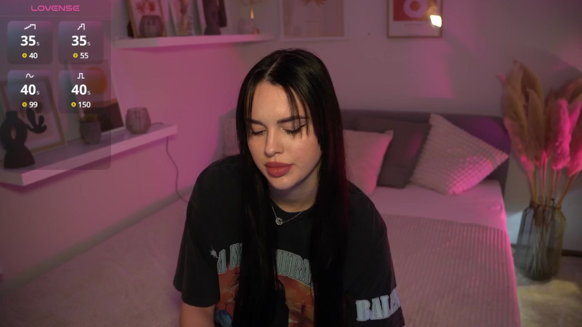 Gallery image thumbnail from NotYourNaomi's myfreecams stream on, 02/04/2025, 21:34 image 5 of 20