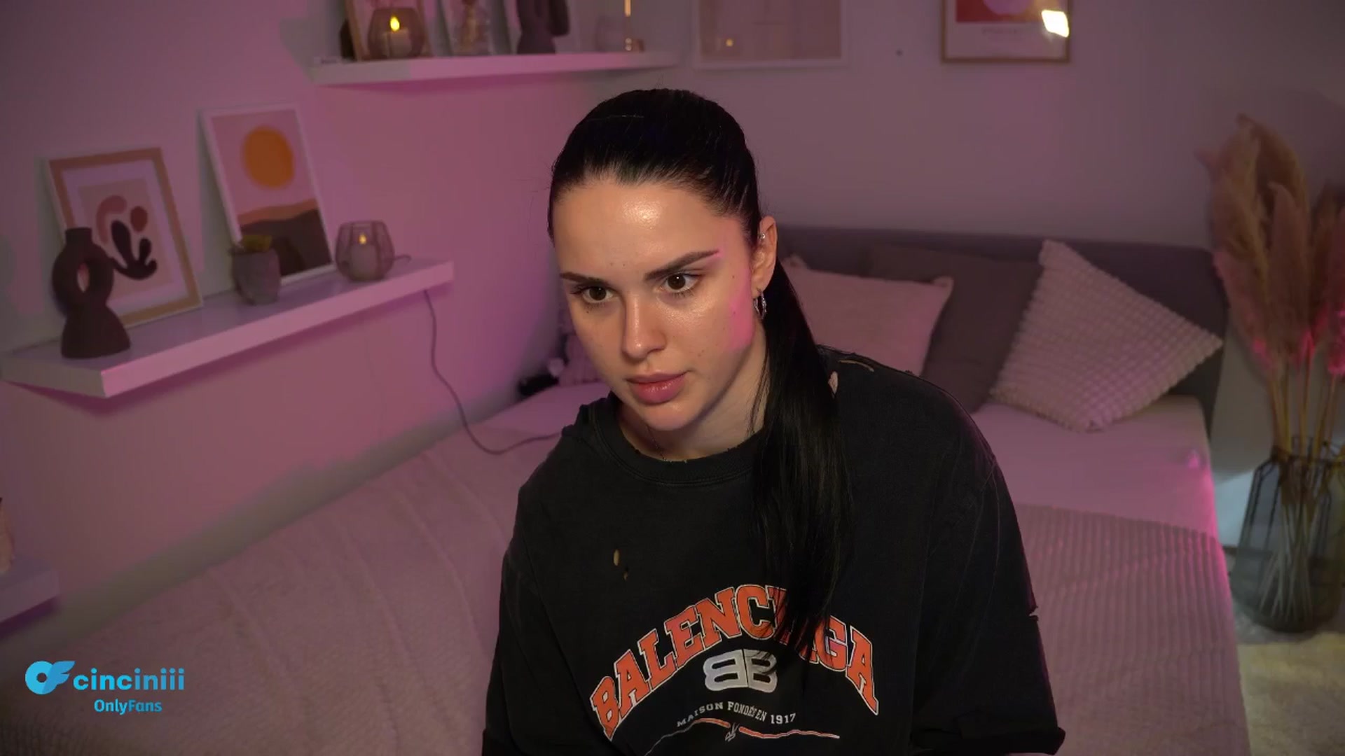 Gallery image thumbnail from NotYourNaomi's myfreecams stream on, 02/05/2025, 22:09 image 16 of 20