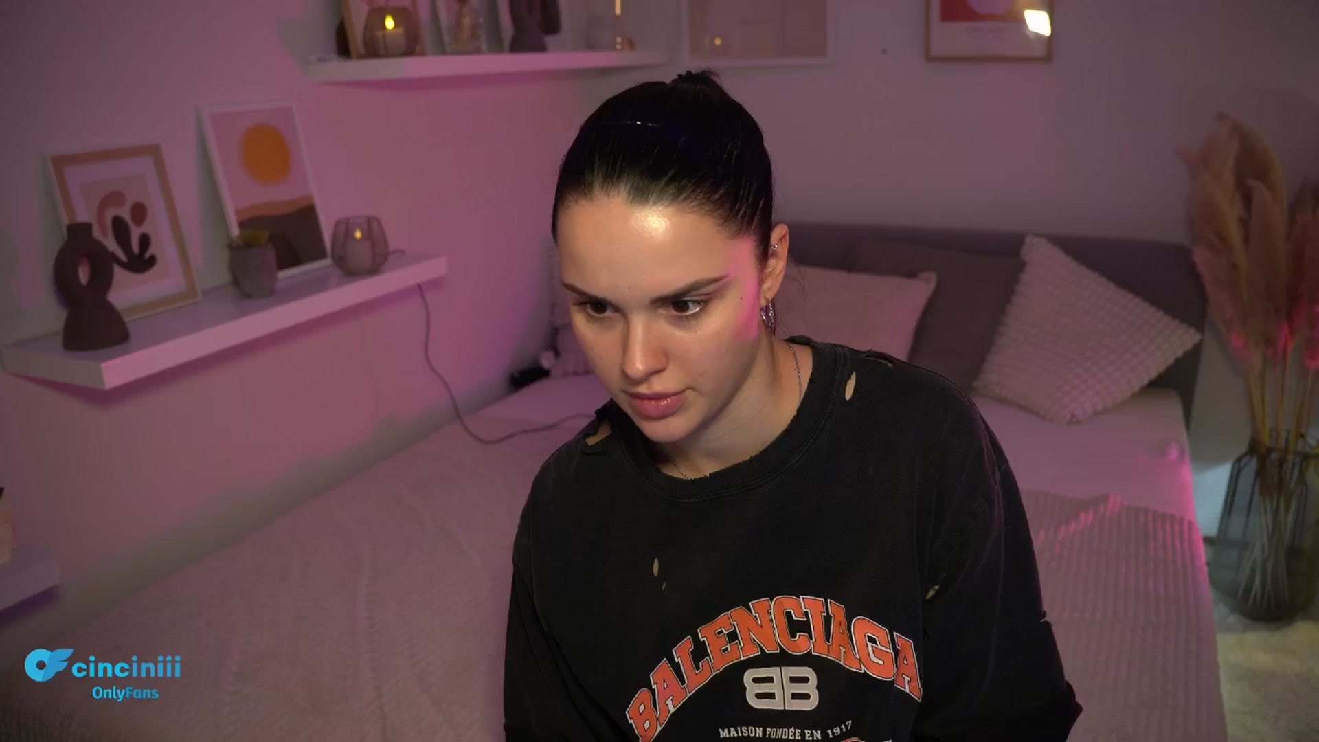 Gallery image thumbnail from NotYourNaomi's myfreecams stream on, 02/05/2025, 22:09 image 6 of 20