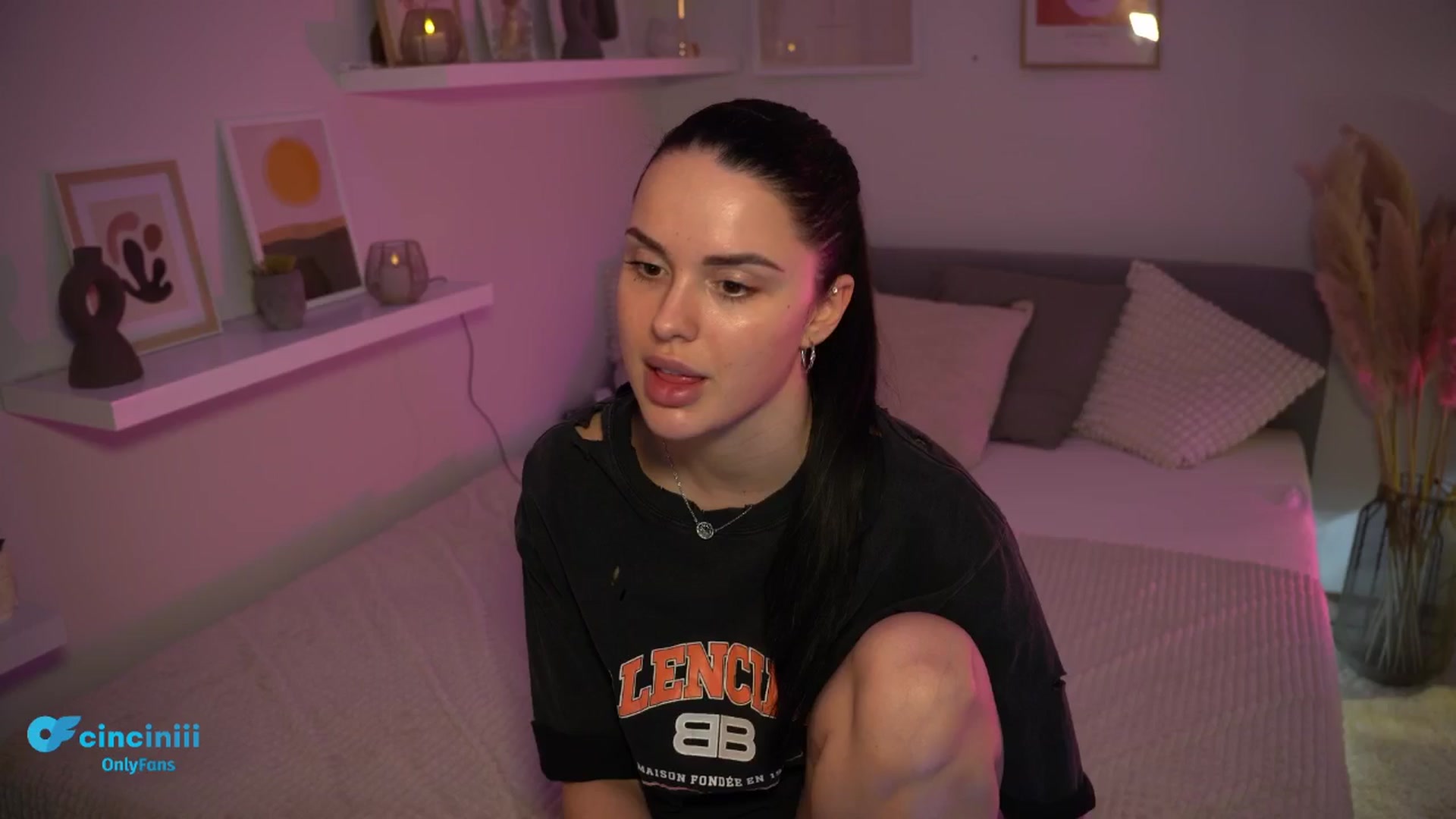 Gallery image thumbnail from NotYourNaomi's myfreecams stream on, 02/05/2025, 22:09 image 13 of 20
