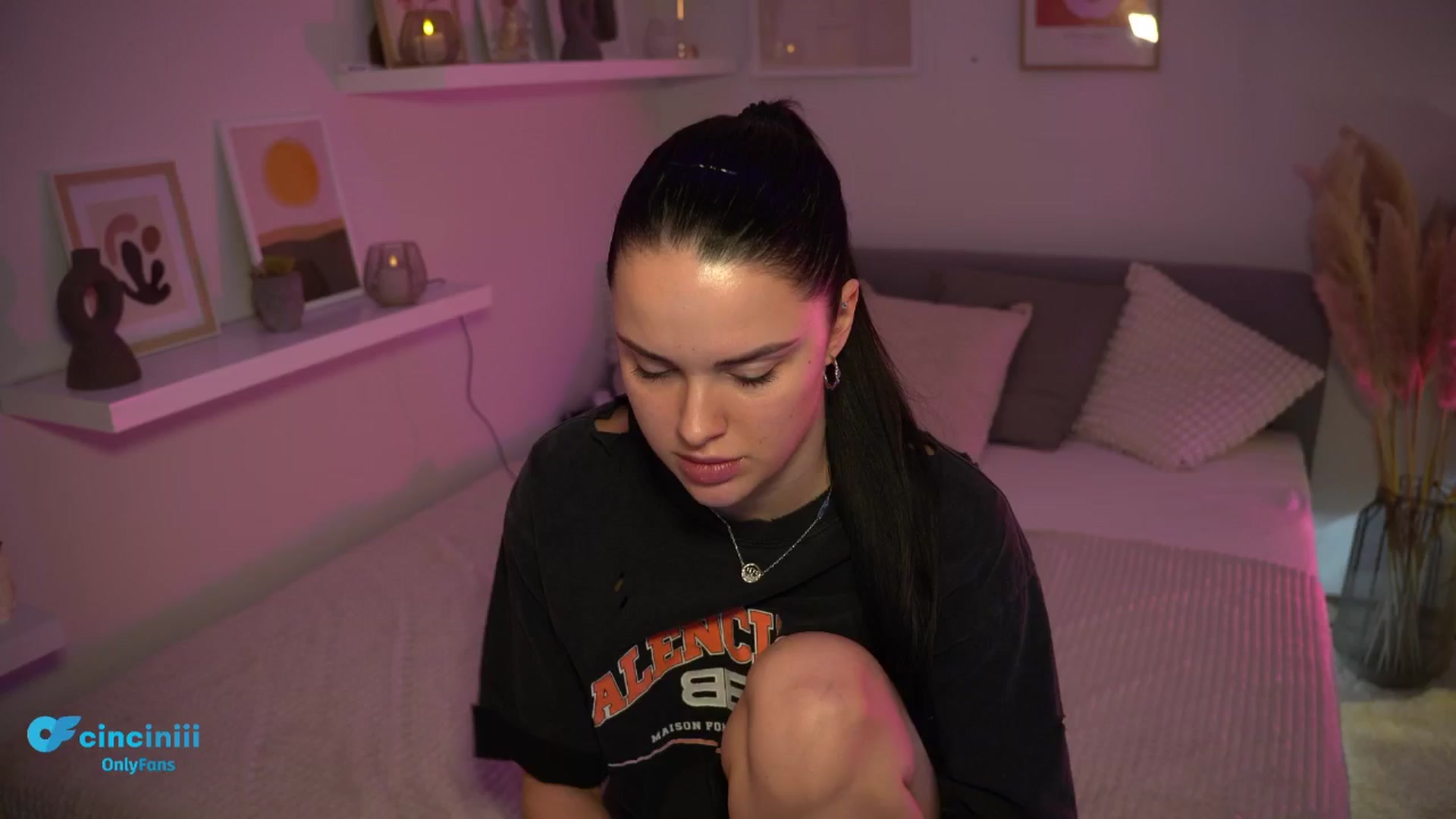 Gallery image thumbnail from NotYourNaomi's myfreecams stream on, 02/05/2025, 22:09 image 4 of 20