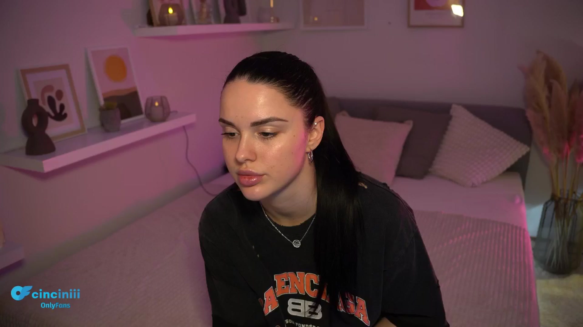 Gallery image thumbnail from NotYourNaomi's myfreecams stream on, 02/05/2025, 22:09 image 3 of 20