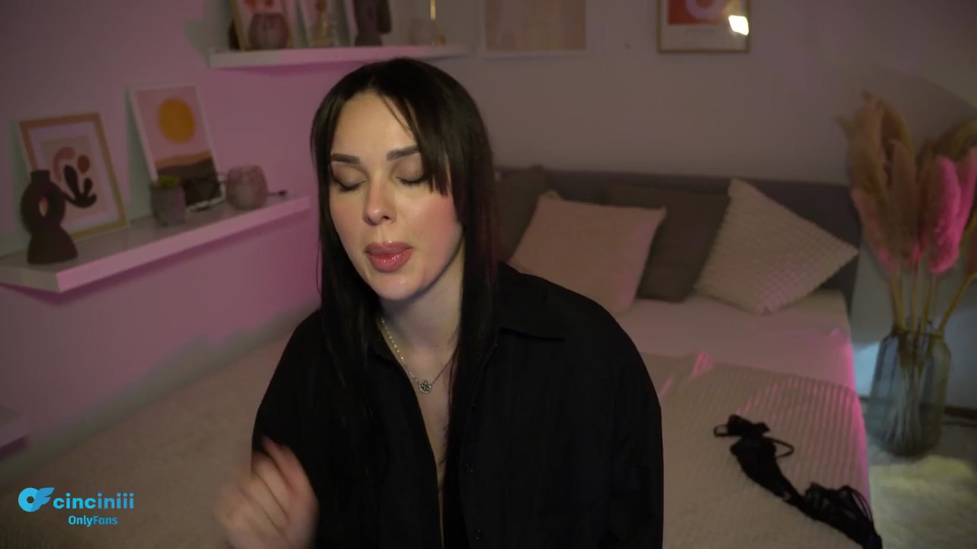 Gallery image thumbnail from NotYourNaomi's myfreecams stream on, 02/07/2025, 22:11 image 16 of 20