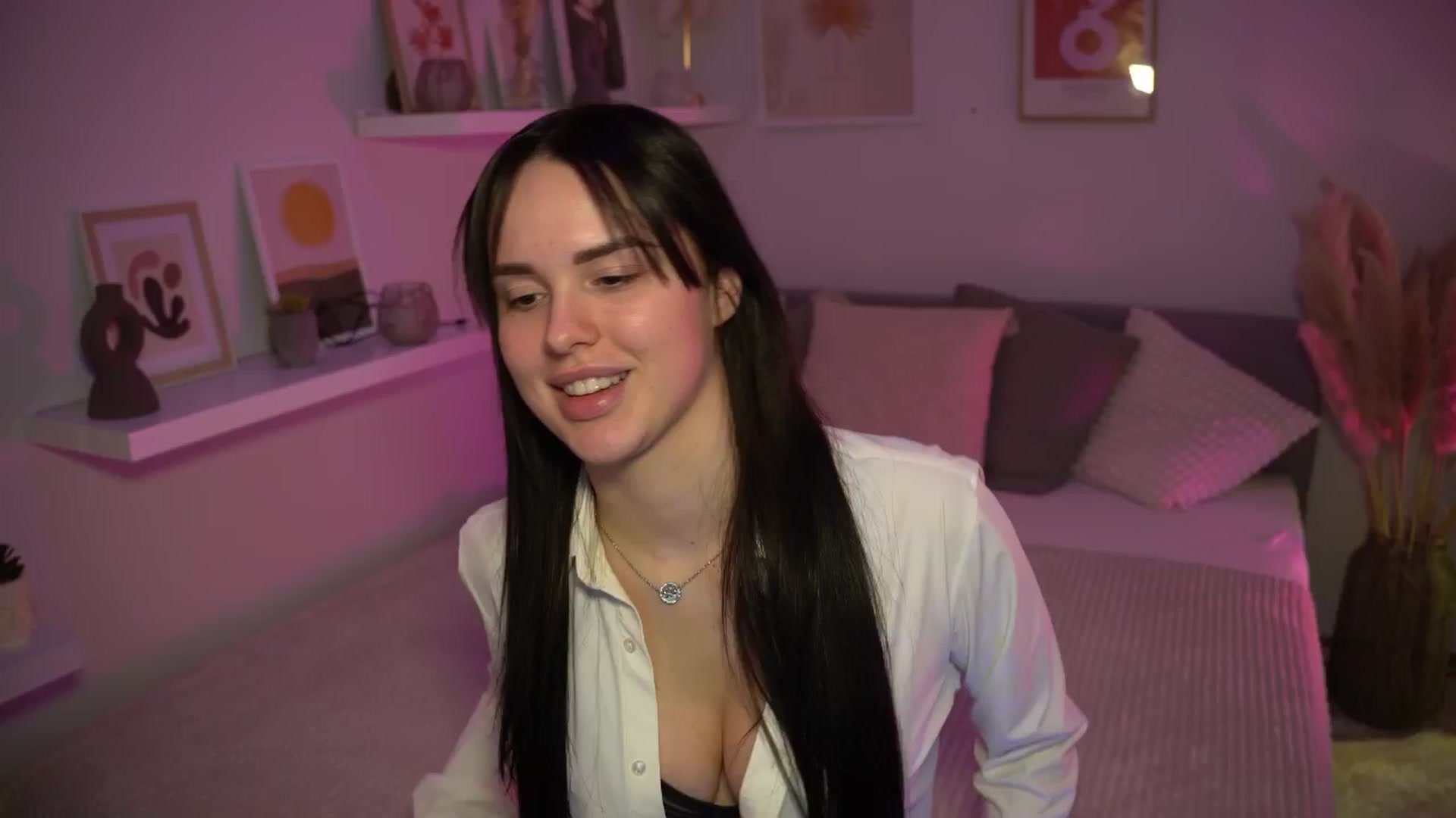 Gallery image thumbnail from NotYourNaomi's myfreecams stream on, 02/10/2025, 20:46 image 6 of 20