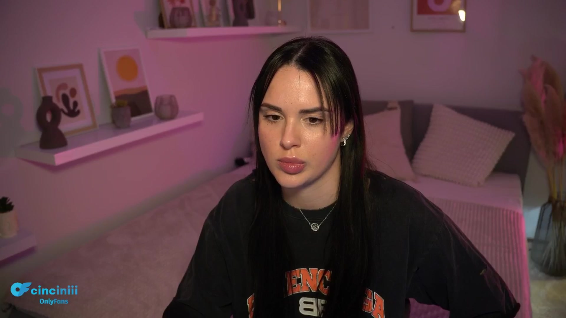 Gallery image thumbnail from NotYourNaomi's myfreecams stream on, 02/19/2025, 22:17 image 12 of 20
