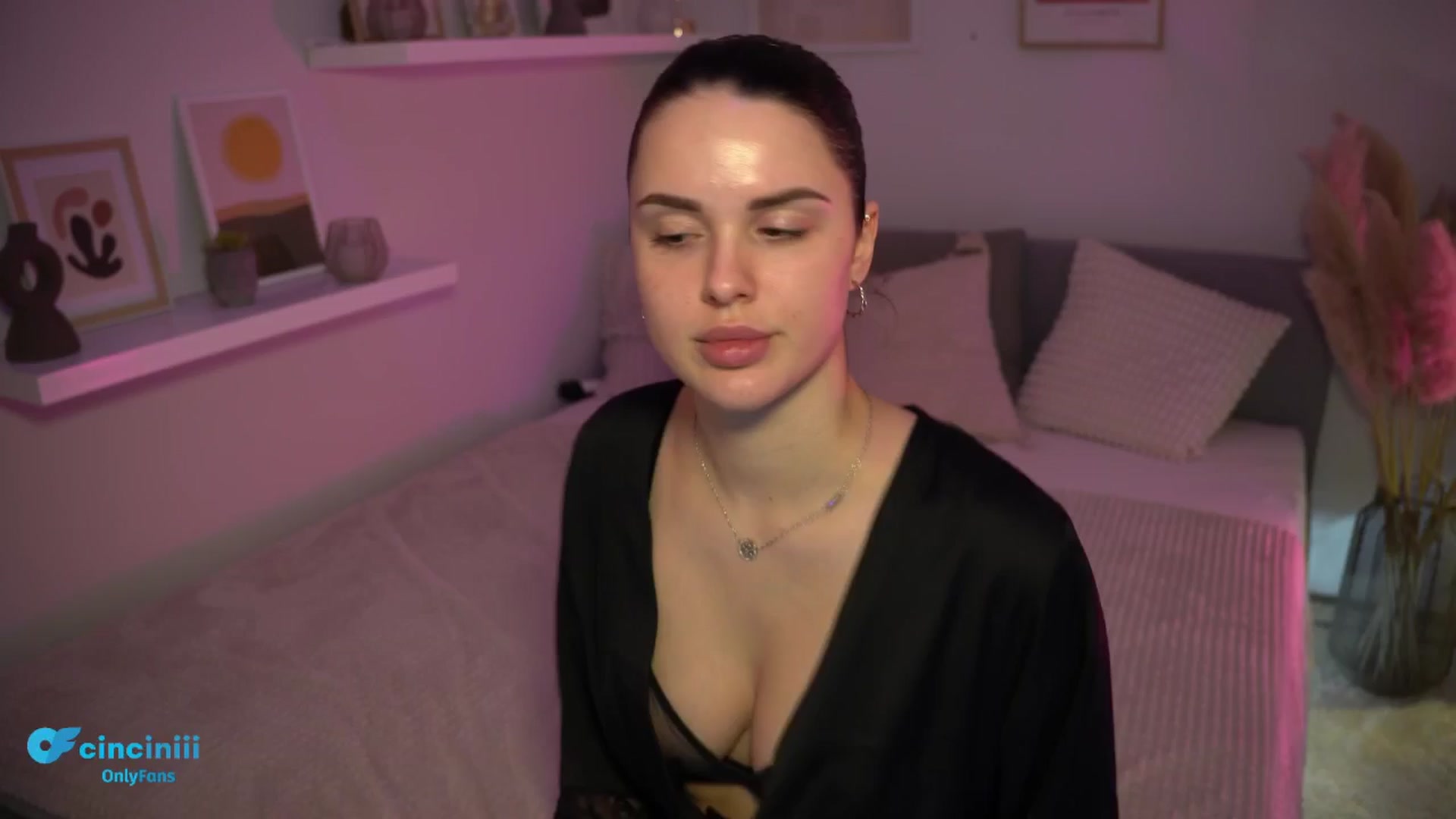 Gallery image thumbnail from NotYourNaomi's myfreecams stream on, 02/20/2025, 23:48 image 4 of 20