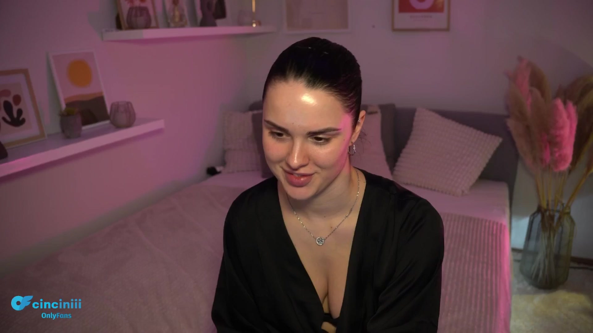 Gallery image thumbnail from NotYourNaomi's myfreecams stream on, 02/20/2025, 23:48 image 13 of 20