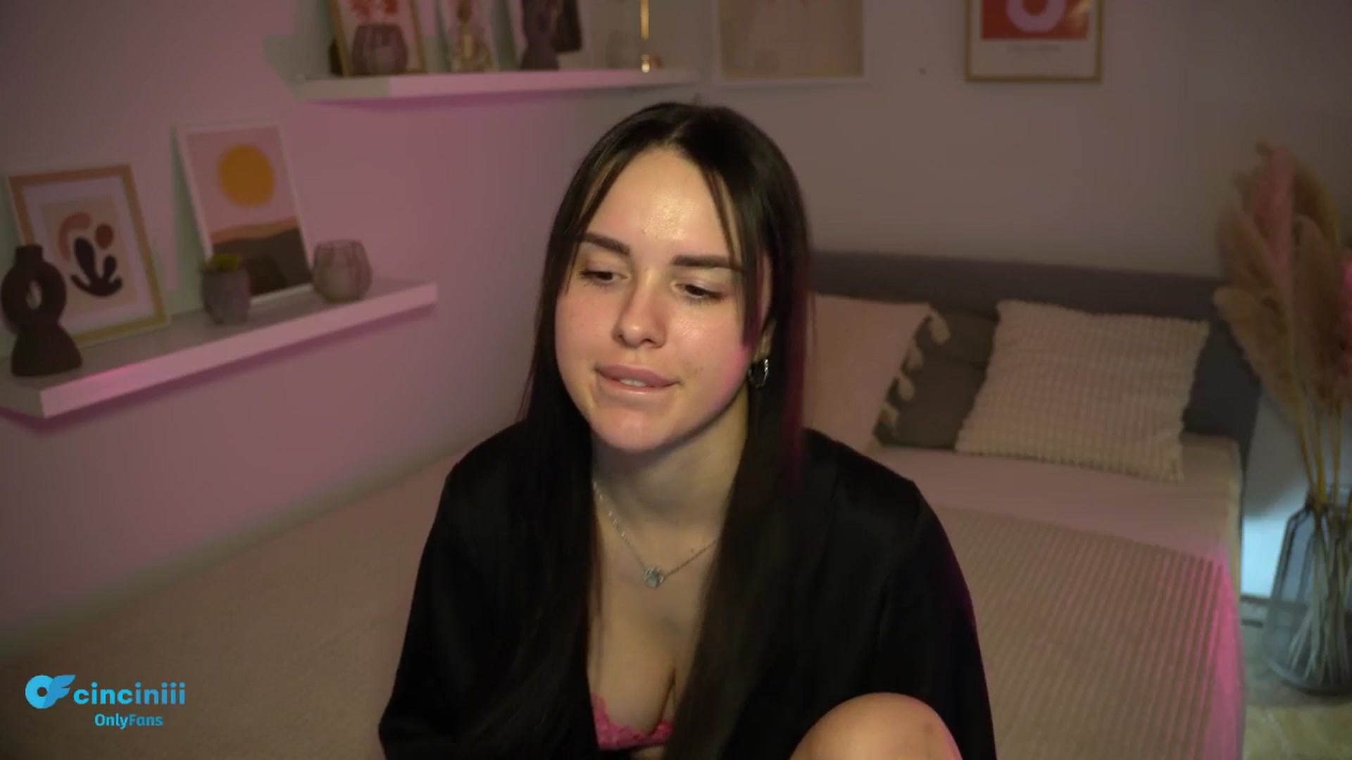 Gallery image thumbnail from NotYourNaomi's myfreecams stream on, 02/24/2025, 22:44 image 2 of 20