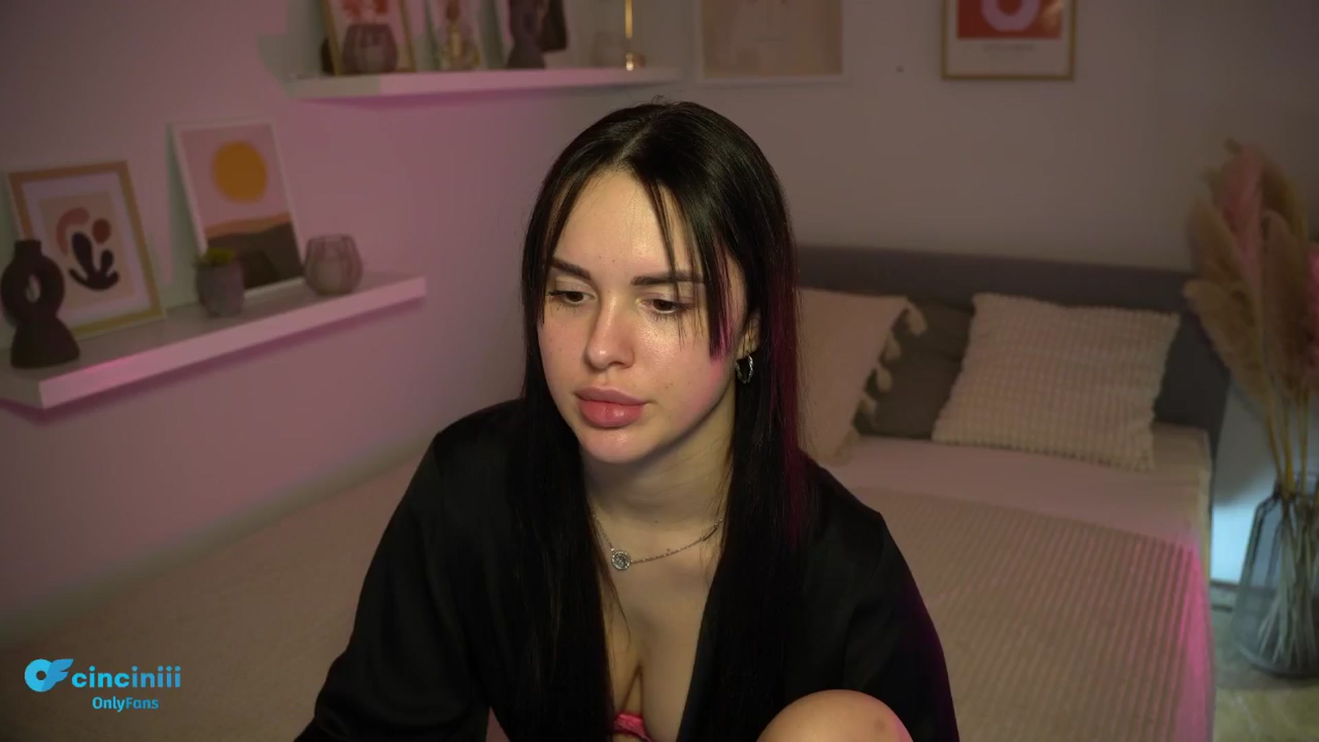 Gallery image thumbnail from NotYourNaomi's myfreecams stream on, 02/24/2025, 22:44 image 1 of 20