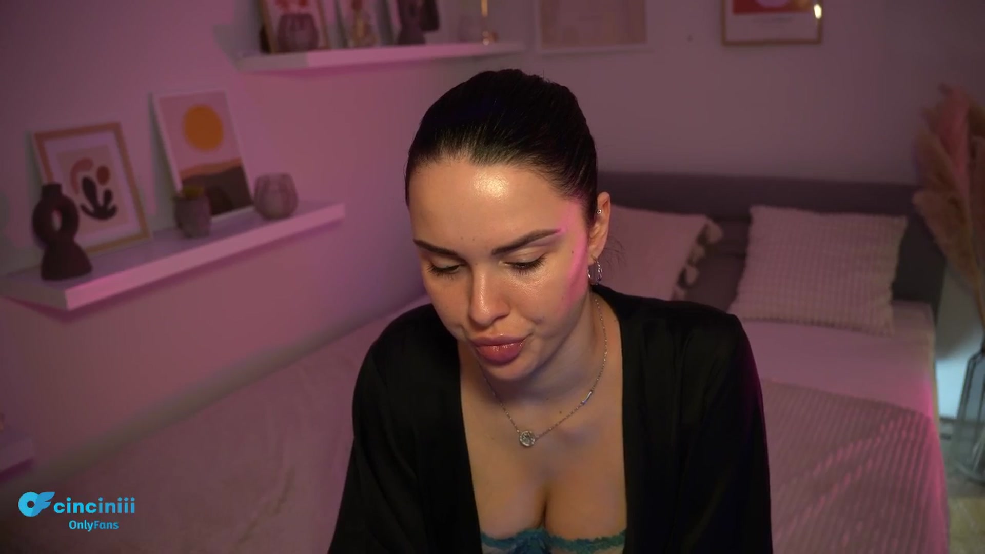 Gallery image thumbnail from NotYourNaomi's myfreecams stream on, 02/26/2025, 21:42 image 4 of 20