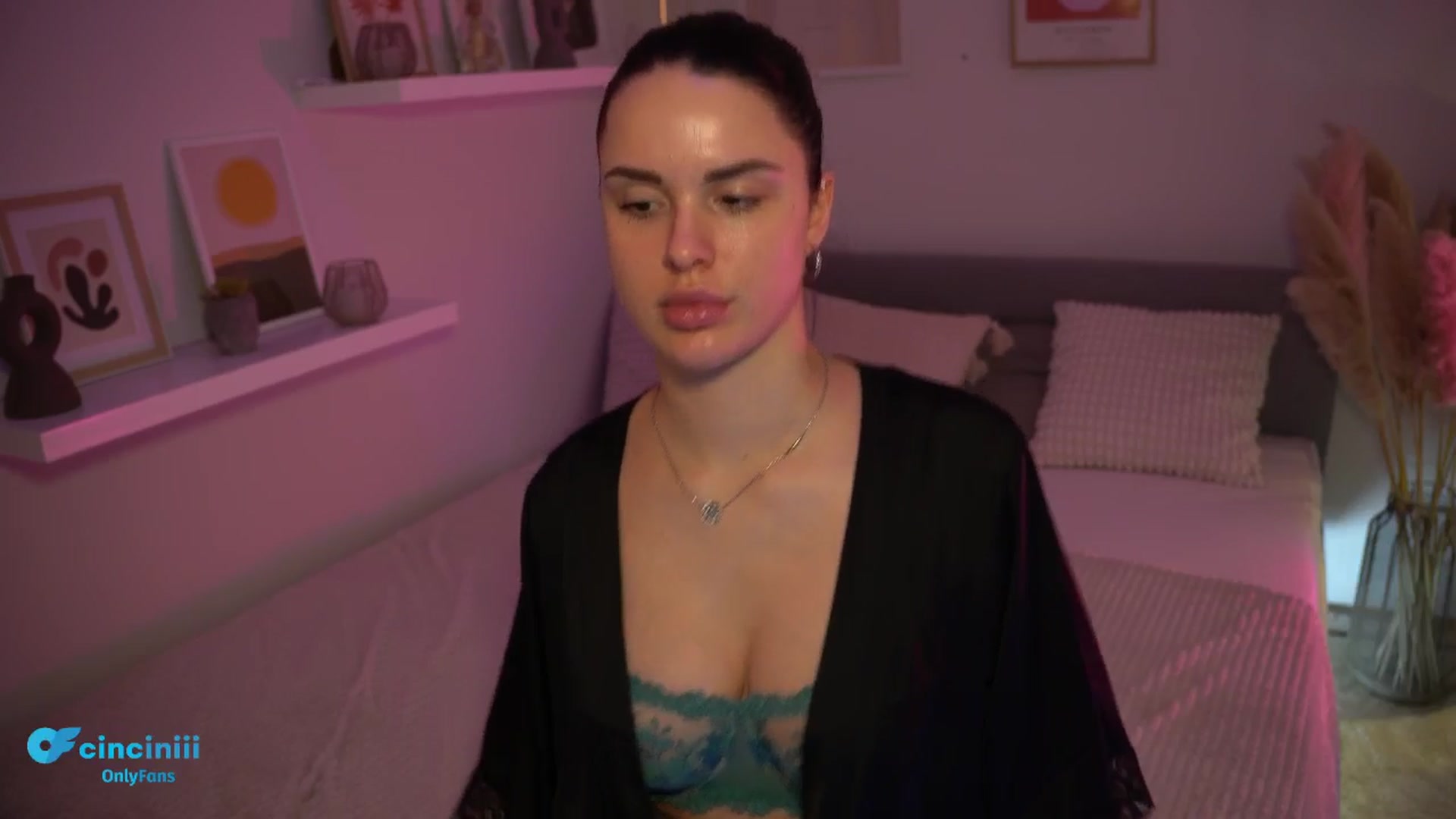 Gallery image thumbnail from NotYourNaomi's myfreecams stream on, 02/26/2025, 21:42 image 6 of 20