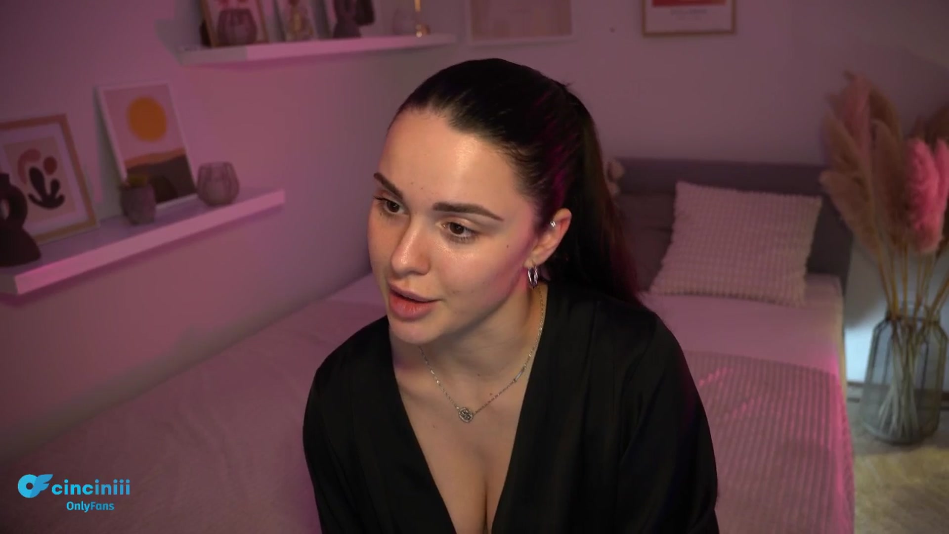 Gallery image thumbnail from NotYourNaomi's myfreecams stream on, 02/27/2025, 20:02 image 11 of 20