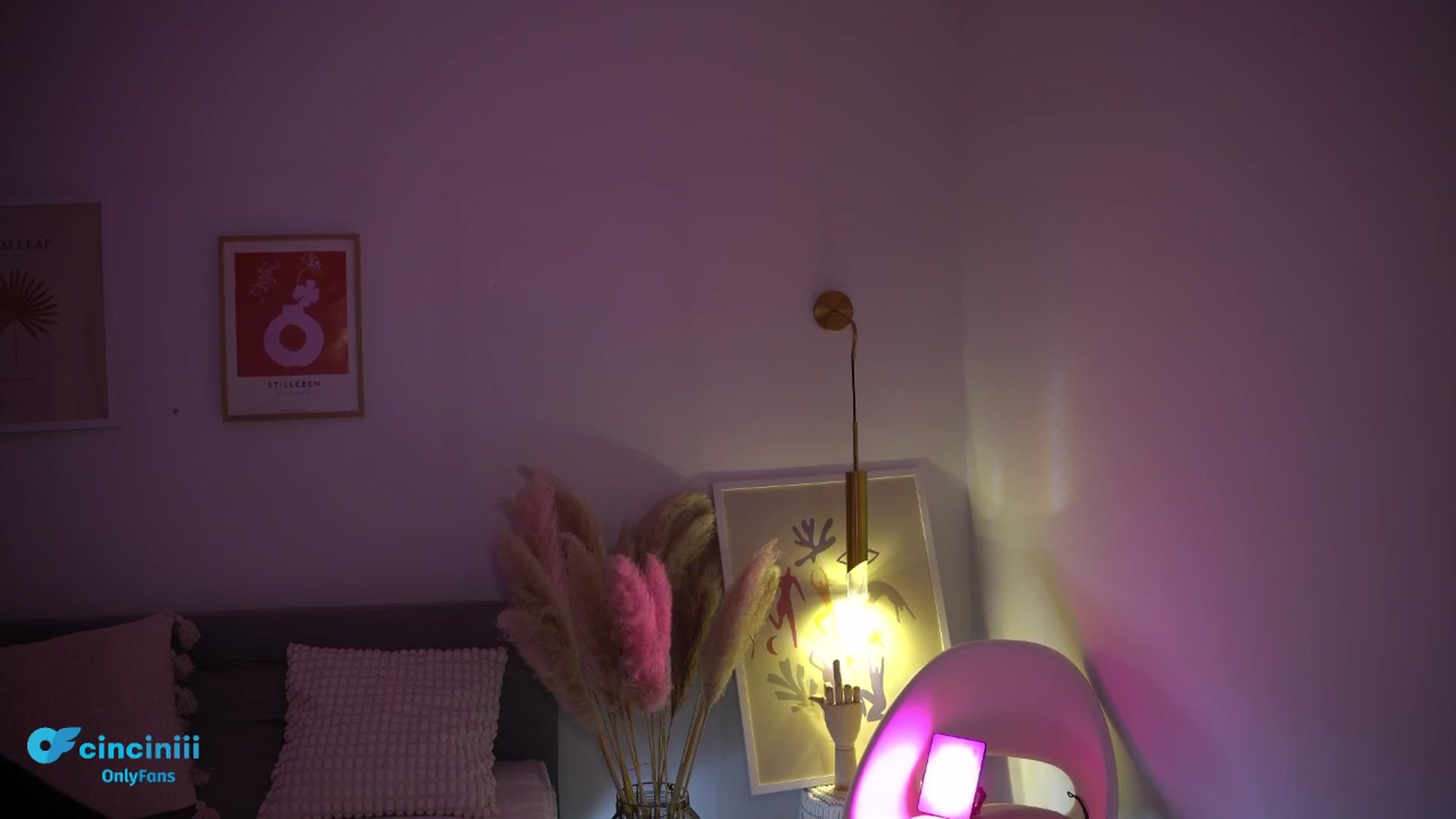 Gallery image thumbnail from NotYourNaomi's myfreecams stream on, 02/27/2025, 20:02 image 19 of 20
