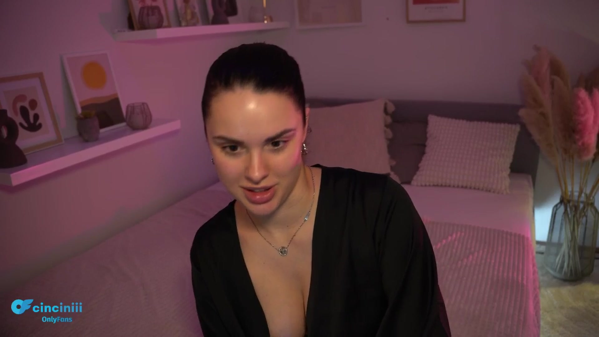 Gallery image thumbnail from NotYourNaomi's myfreecams stream on, 02/27/2025, 20:02 image 2 of 20