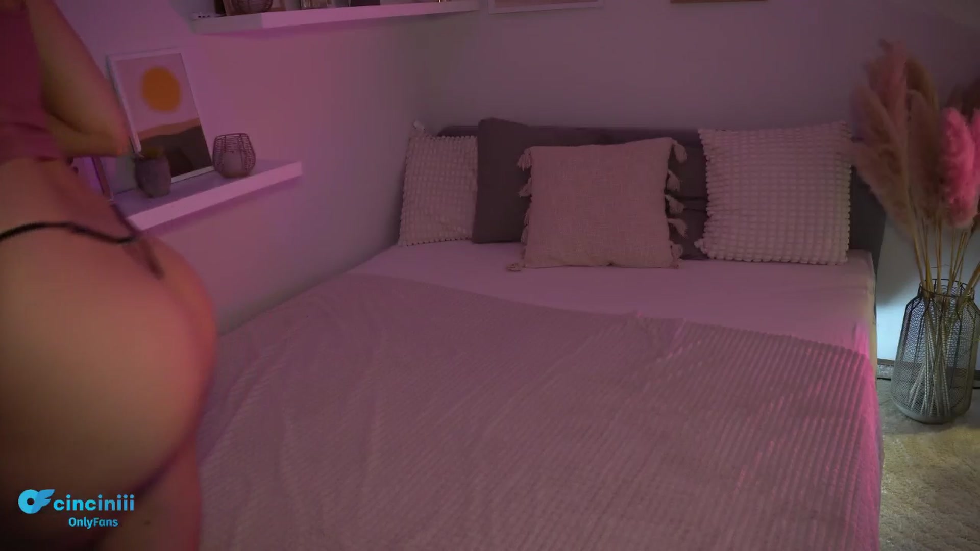 Gallery image thumbnail from NotYourNaomi's myfreecams stream on, 02/28/2025, 07:21 image 4 of 20